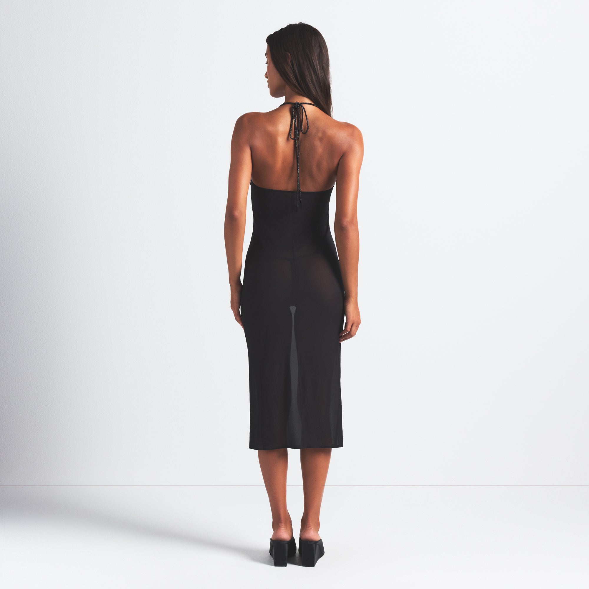 SKIMS RHINESTONE KNIT HALTER MIDI SLIP DRESS | ONYX - Sneaker Türkiye