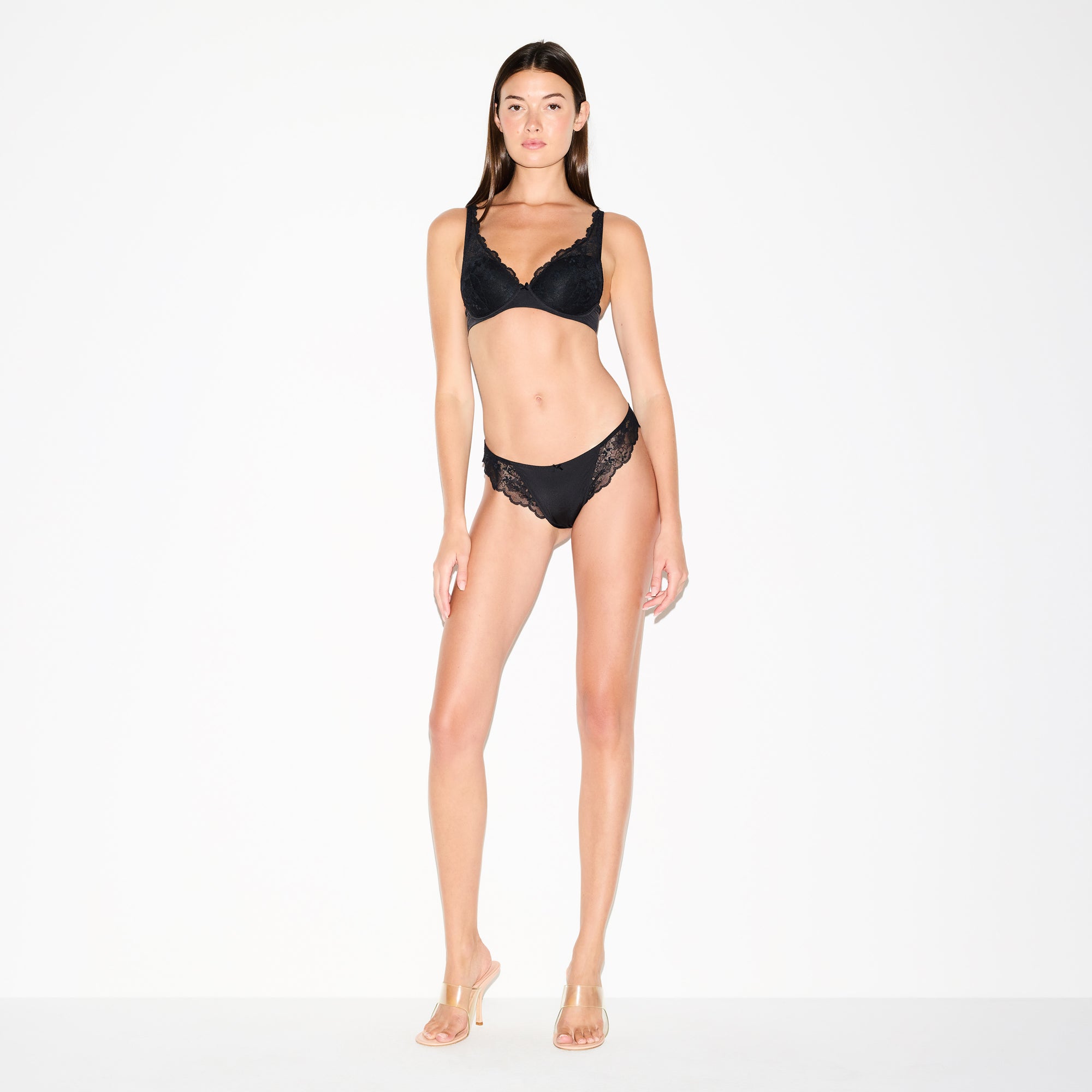 SKIMS LACE FULL COVERAGE BRA | ONYX - Sneaker Türkiye
