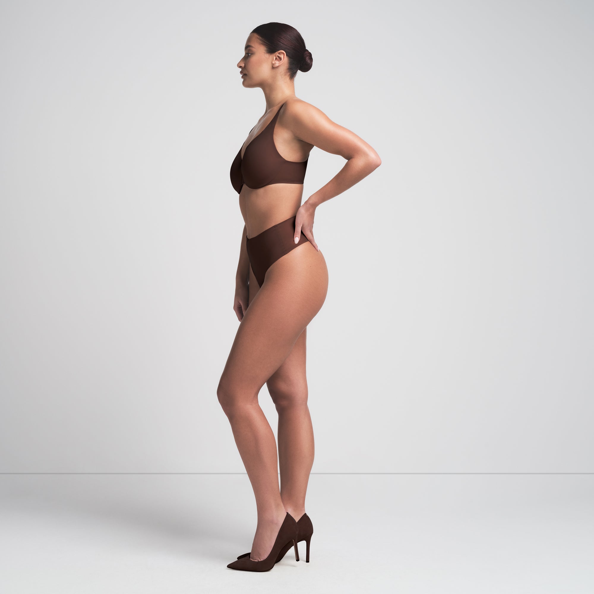 SKIMS SMOOTHING INTIMATES UNLINED MINIMIZER BRA | COCOA - Sneaker Türkiye