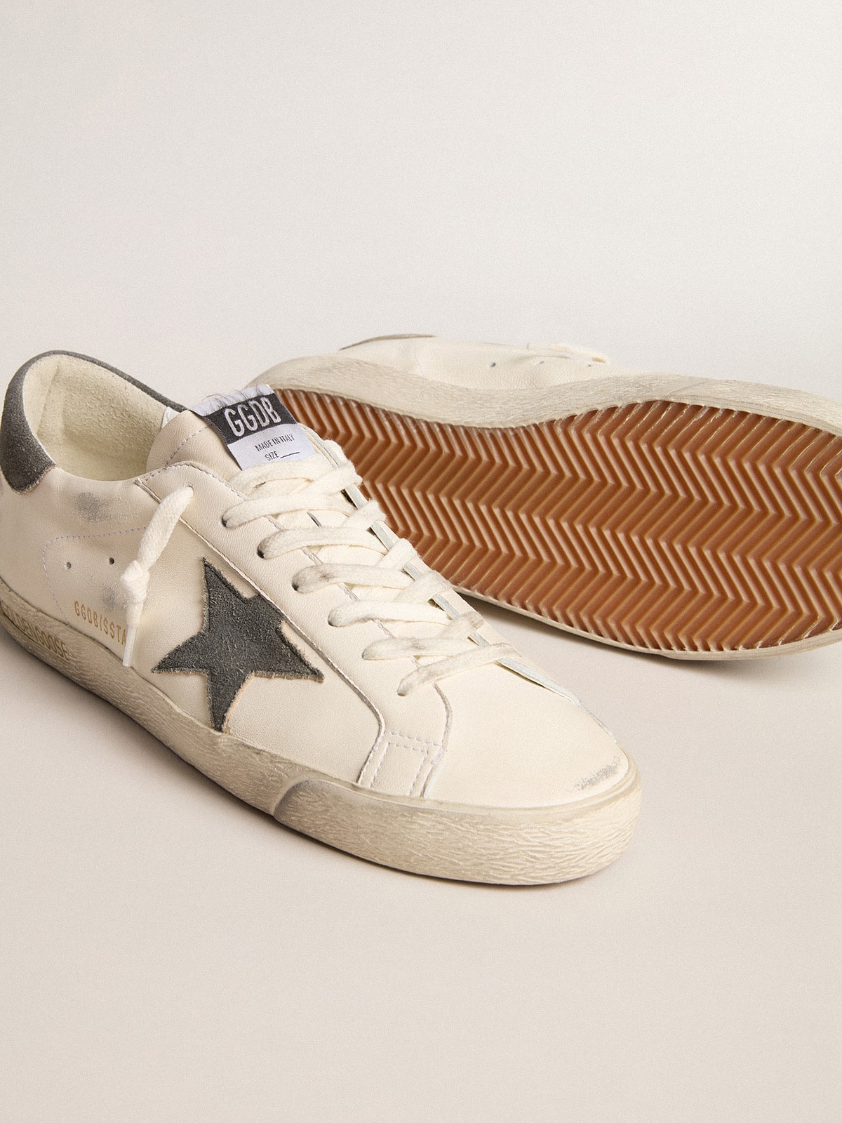 Golden Goose Super-Star In Nappa With Gray Suede Star And Heel Tab - Sneaker Türkiye