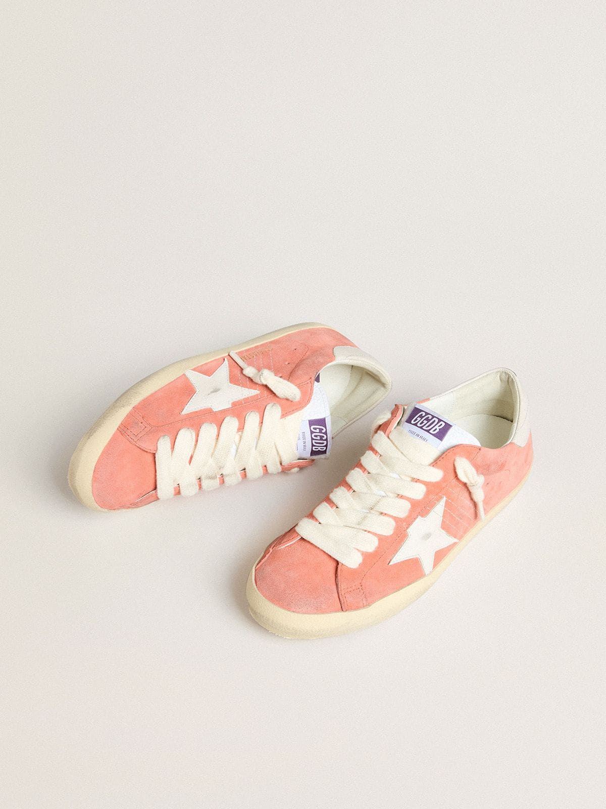 Golden Goose Men’s Super-Star In Coral Suede With White Leather Star And Heel Tab - Sneaker Türkiye