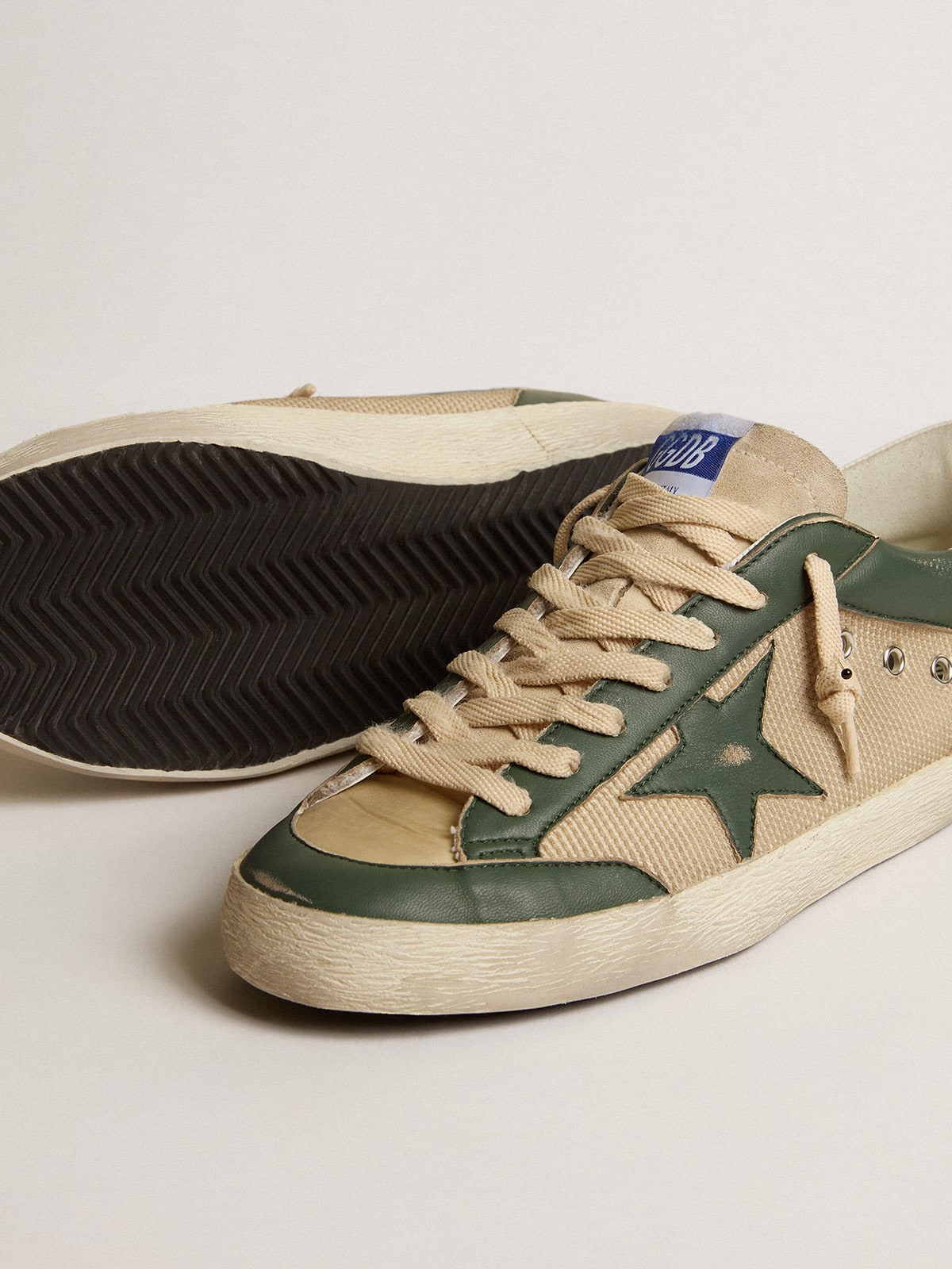 Golden Goose Men’s Super-Star In Cream Mesh And Green Nappa With Nappa Star - Sneaker Türkiye
