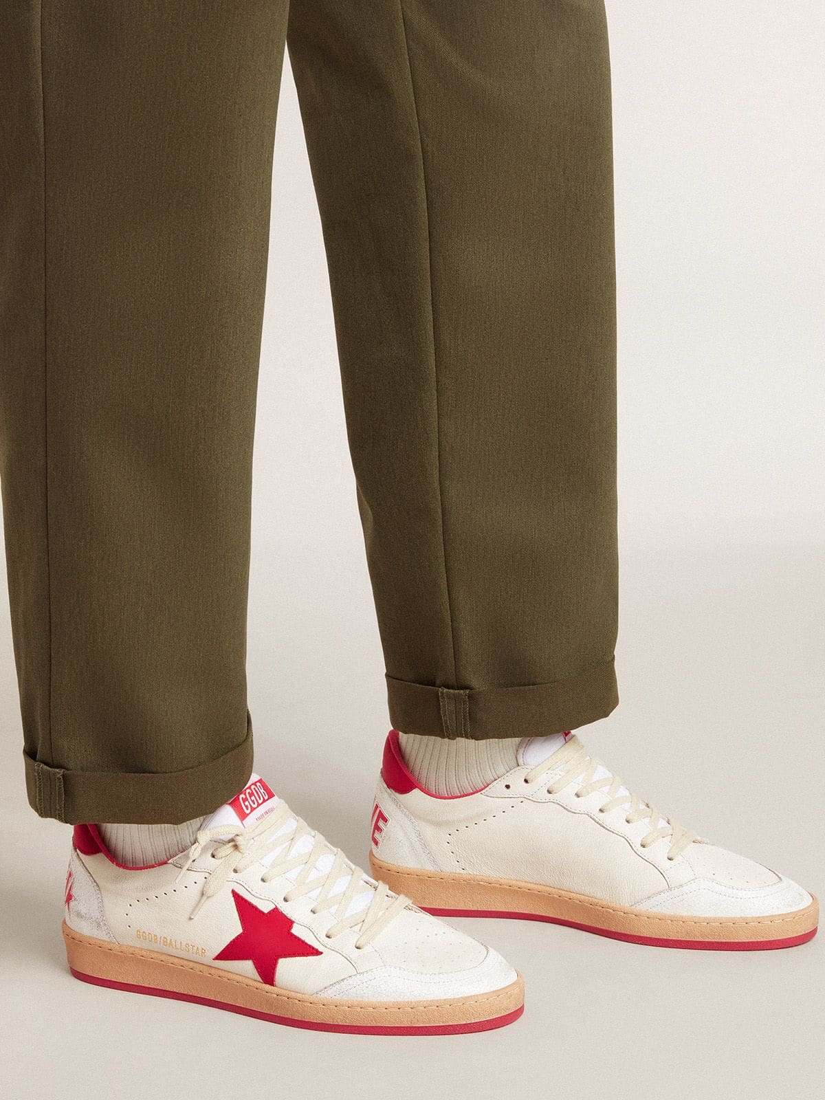 Golden Goose Men’s Ball Star Wishes In White Leather With A Red Star And Heel Tab - Sneaker Türkiye