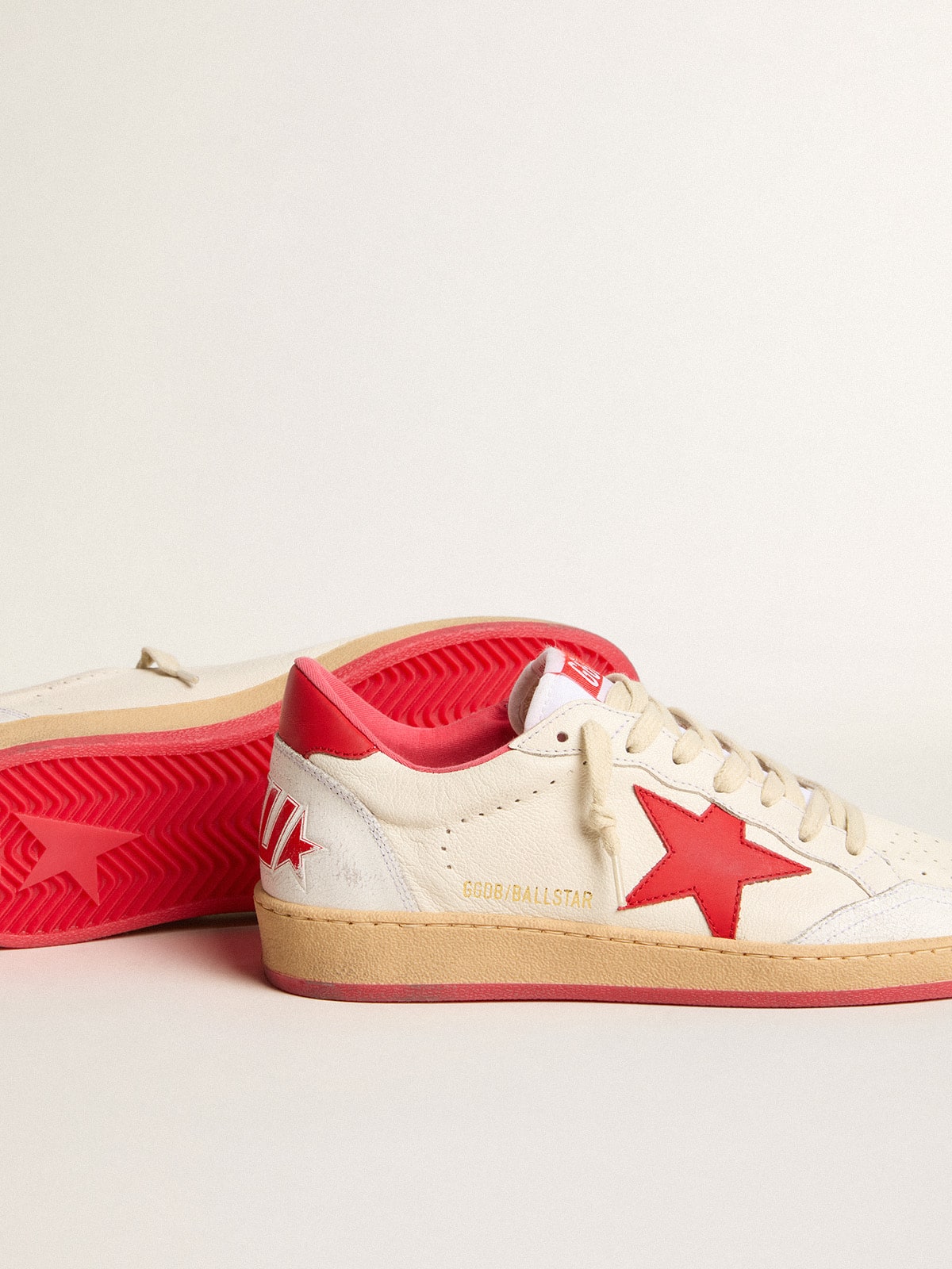 Golden Goose Men’s Ball Star Wishes In White Leather With A Red Star And Heel Tab - Sneaker Türkiye