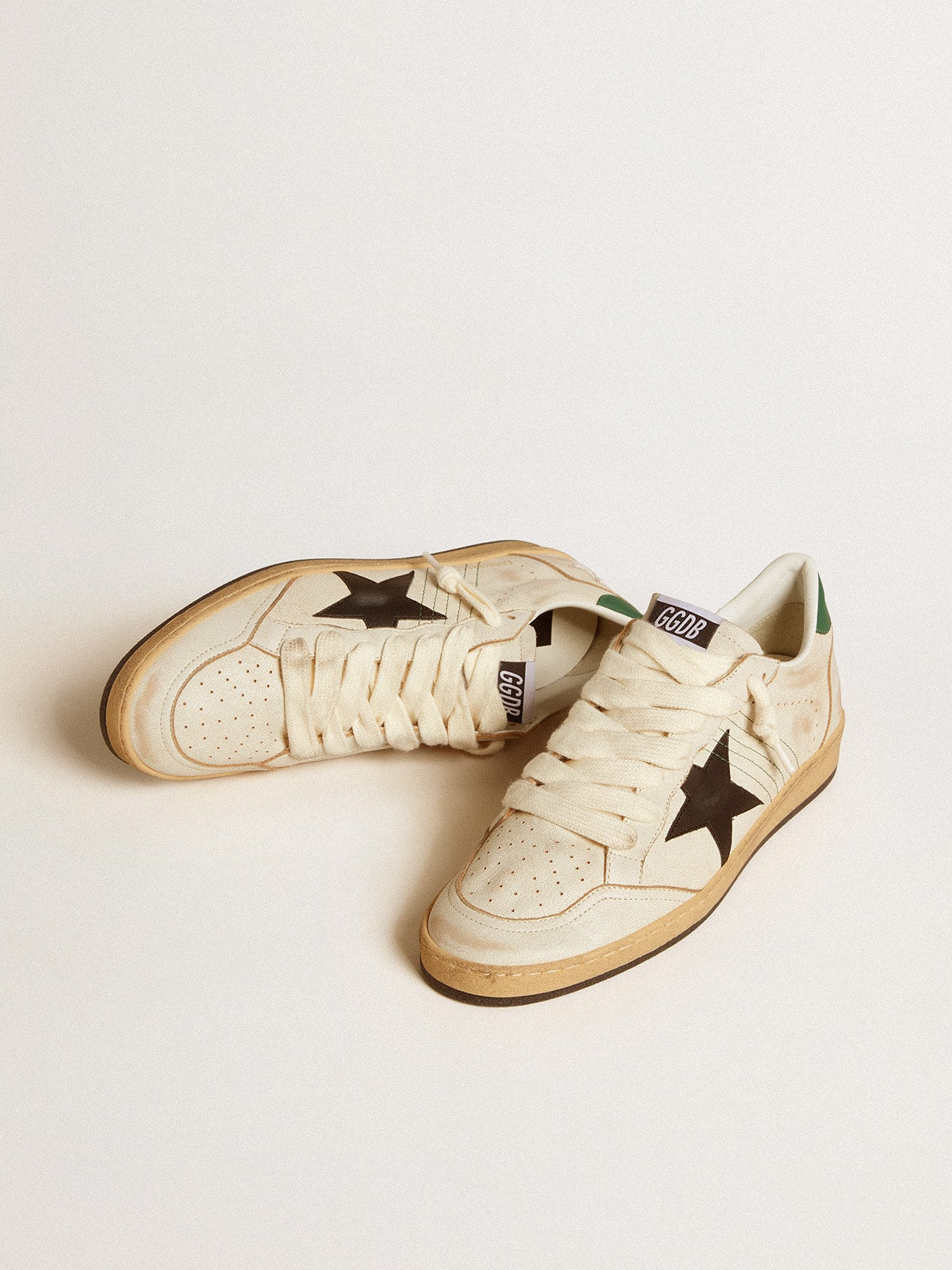 Golden Goose Men’s Ball Star With Black Leather Star And Green Leather Heel Tab - Sneaker Türkiye