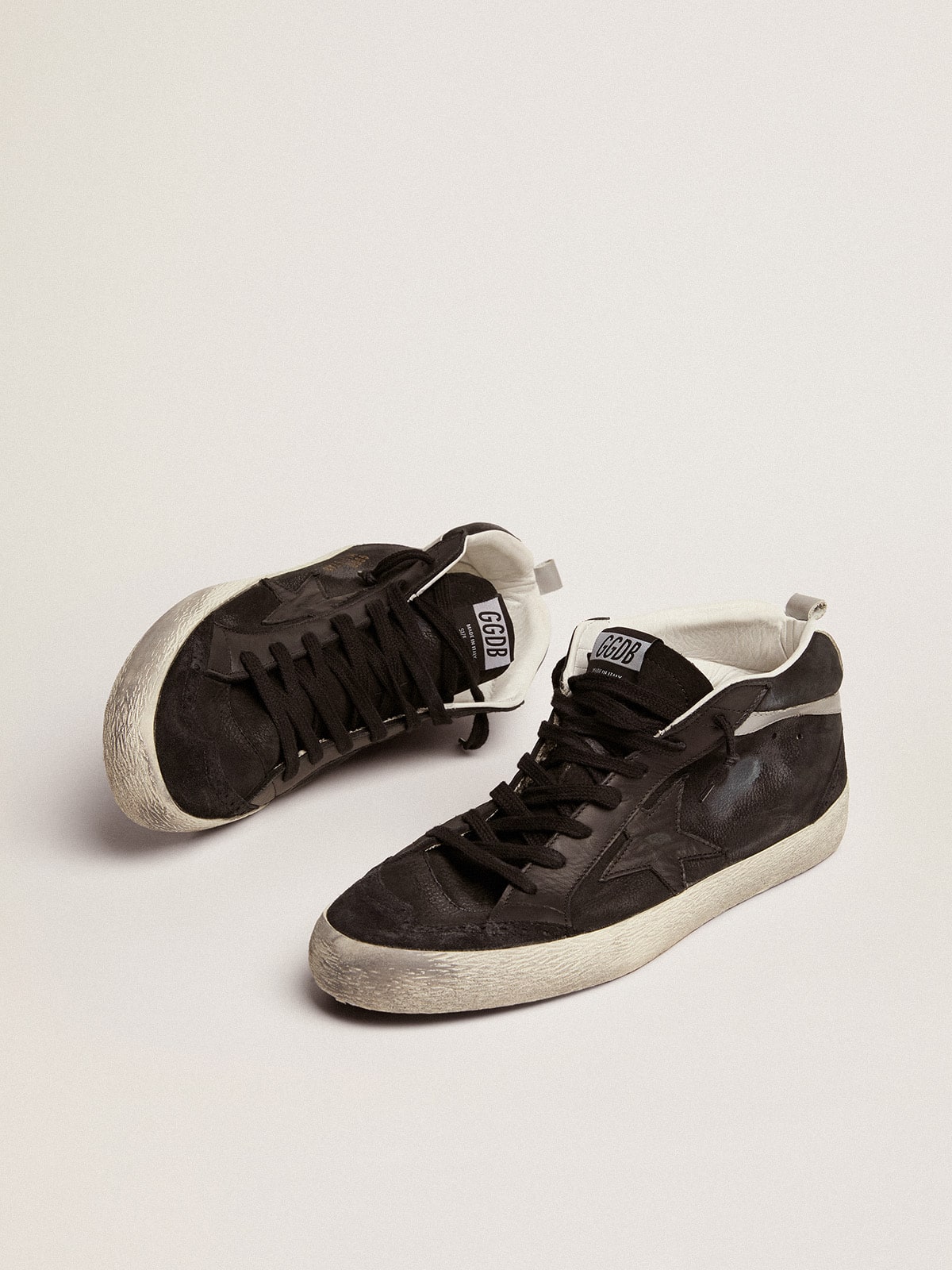 Golden Goose Men’s Mid Star In Nubuck With Black Leather Star And Silver Flash - Sneaker Türkiye