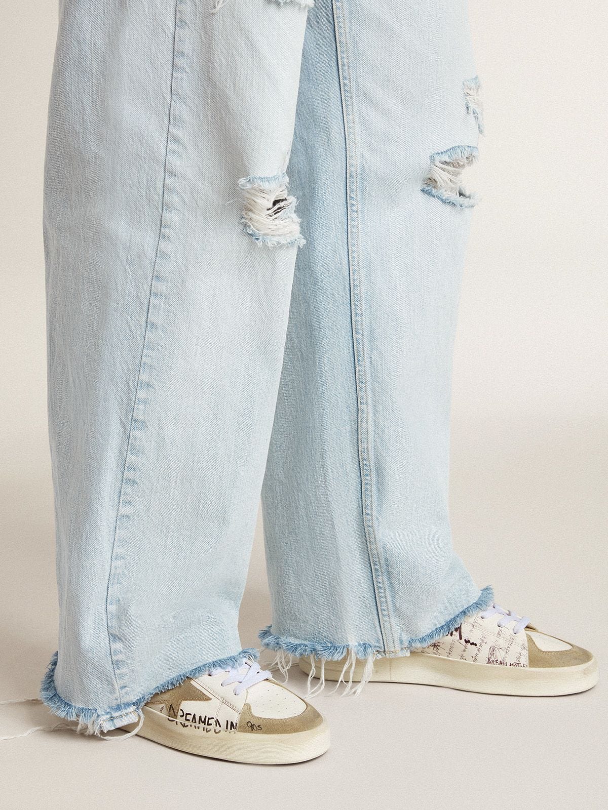 Golden Goose Stardan In Leather With All-Over Lettering And Ice-Gray Suede Star - Sneaker Türkiye