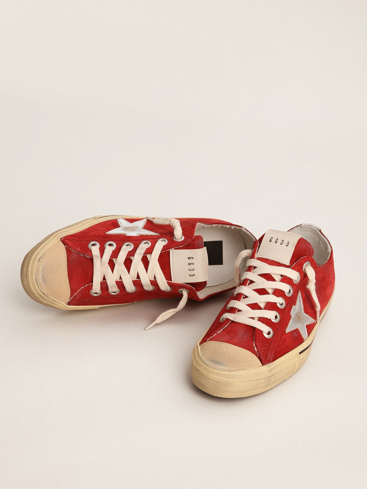 Golden Goose Men’s V-Star In Dark Red Suede With Silver Star And Heel Tab - Sneaker Türkiye