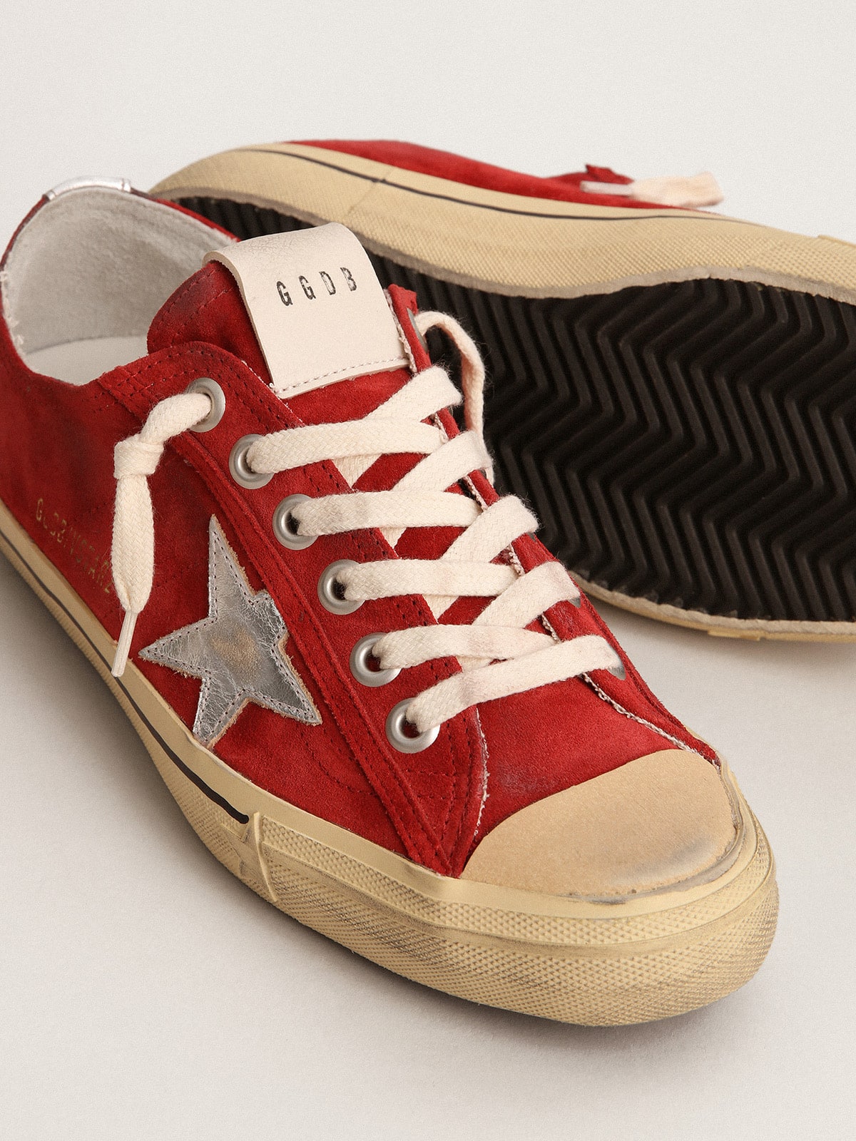 Golden Goose Men’s V-Star In Dark Red Suede With Silver Star And Heel Tab - Sneaker Türkiye