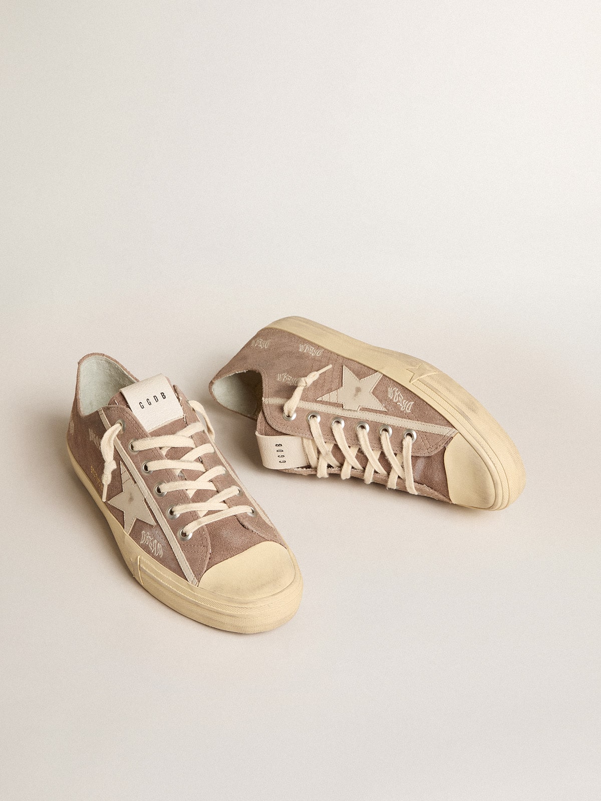 Golden Goose Men’s V-Star In Dove-Gray Suede With Light Gray Leather Star - Sneaker Türkiye