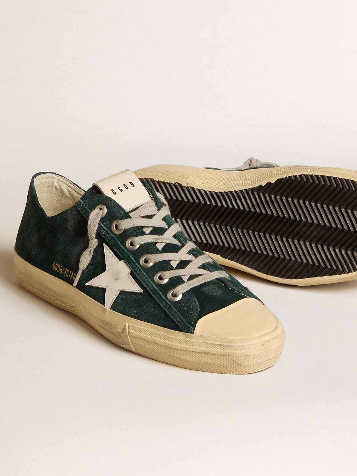 Golden Goose Men’s V-Star In Forest-Green Suede With White Leather Star - Sneaker Türkiye