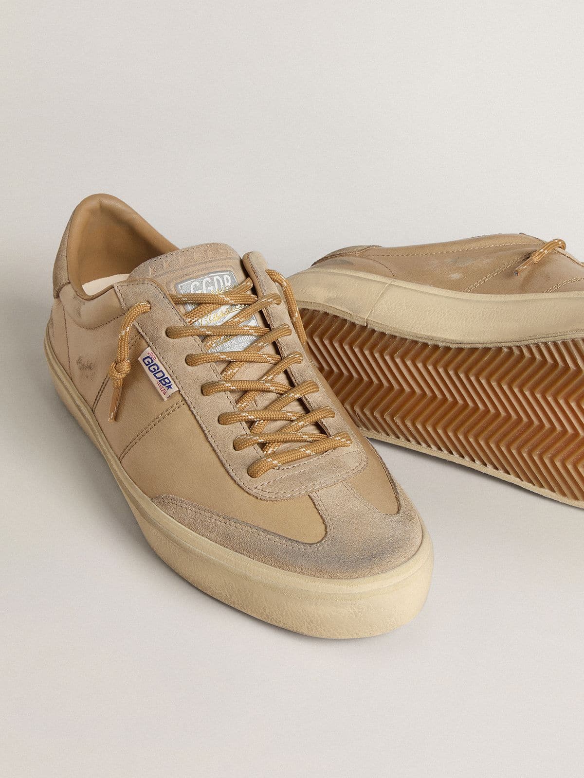 Golden Goose Men’s Soul Star In Beige Naplak With Beige Suede Heel Tab - Sneaker Türkiye