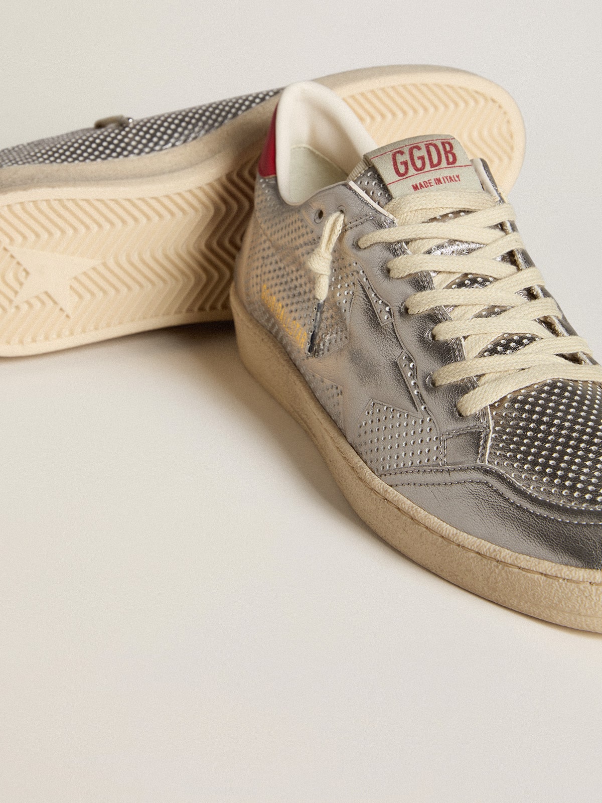 Golden Goose Bio-Based Ball Star In Metallic Silver With Silver Star And Red Heel Tab - Sneaker Türkiye