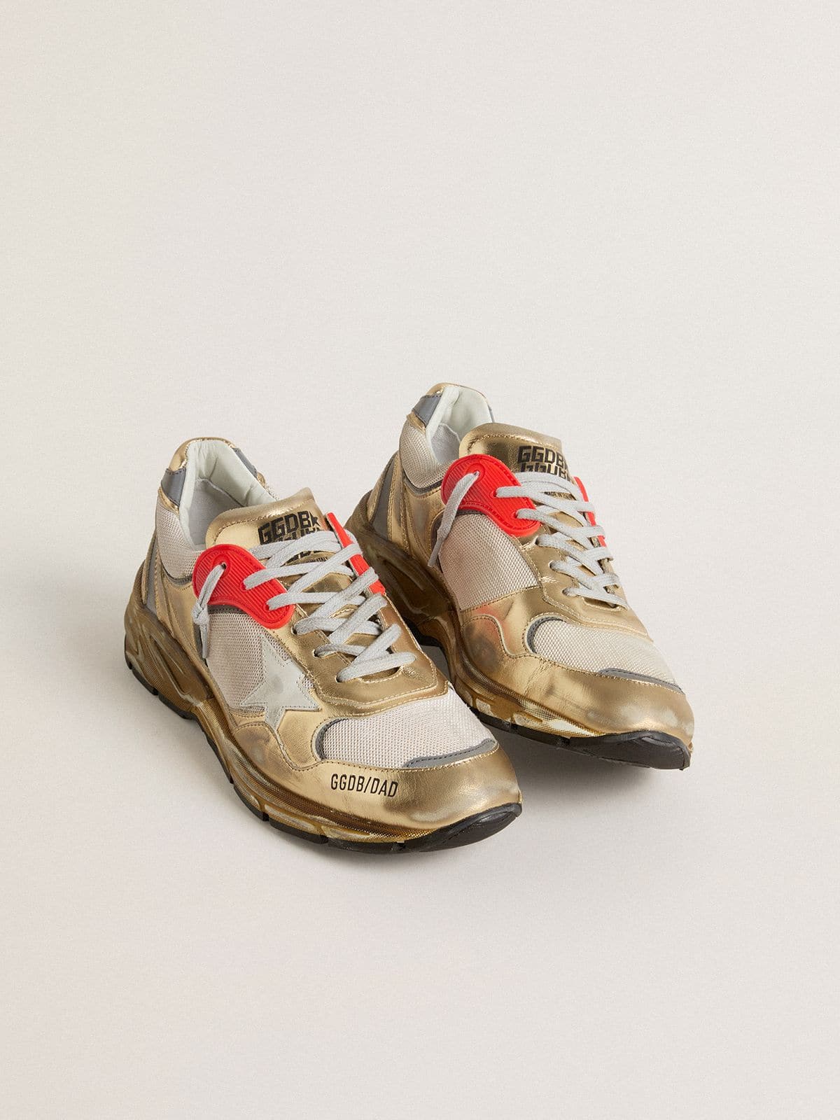 Golden Goose Men’s Dad-Star In Mesh And Gold Foiled Leather With White Leather Star - Sneaker Türkiye
