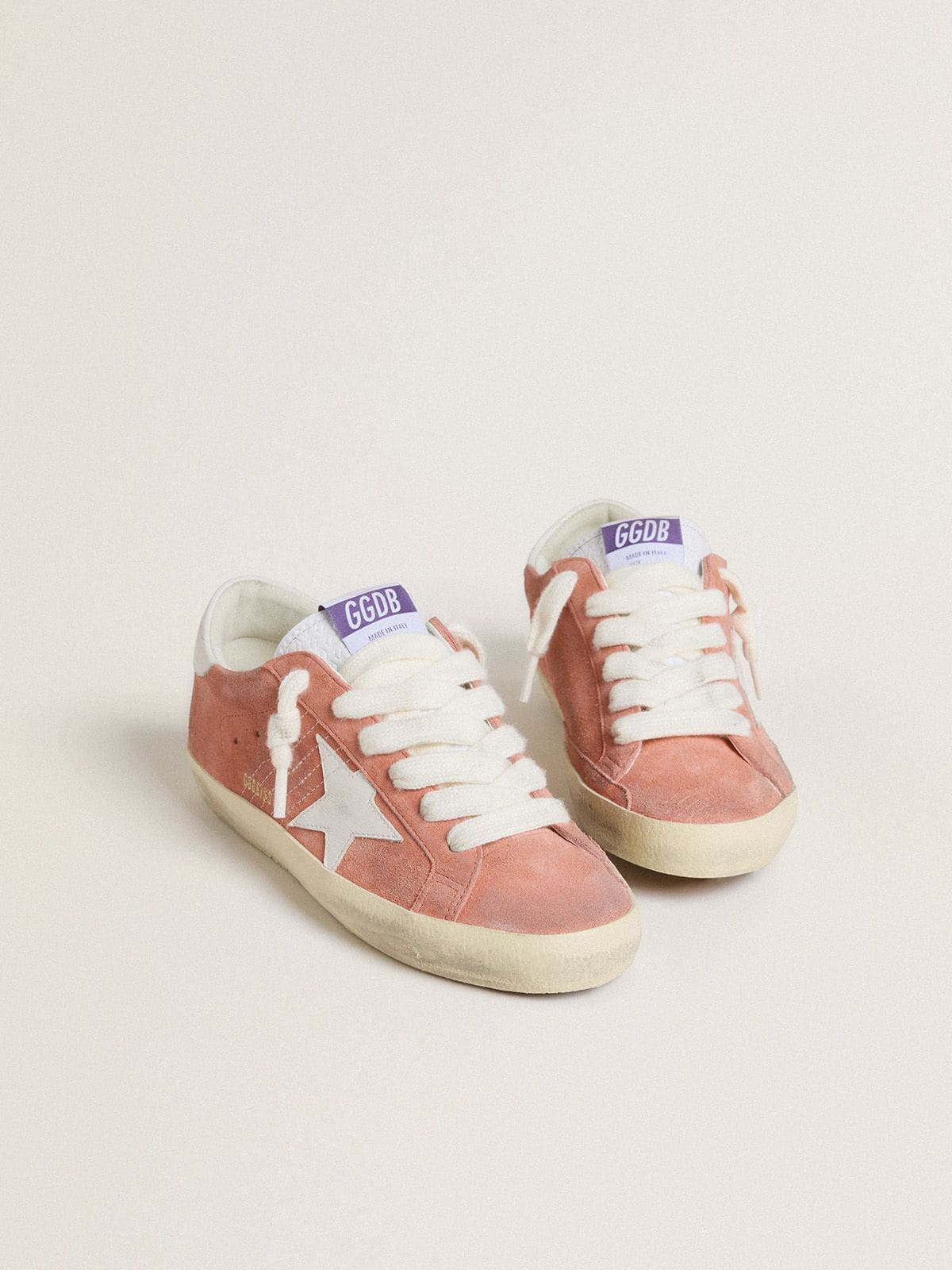 Golden Goose Women’s Super-Star In Coral Suede With White Leather Star And Heel Tab - Sneaker Türkiye