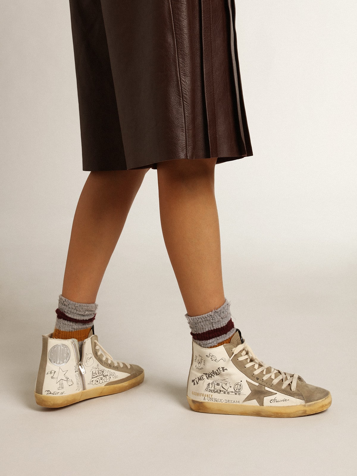 Golden Goose Women’s Francy With Dove Gray Suede Inserts And All-Over Lettering - Sneaker Türkiye