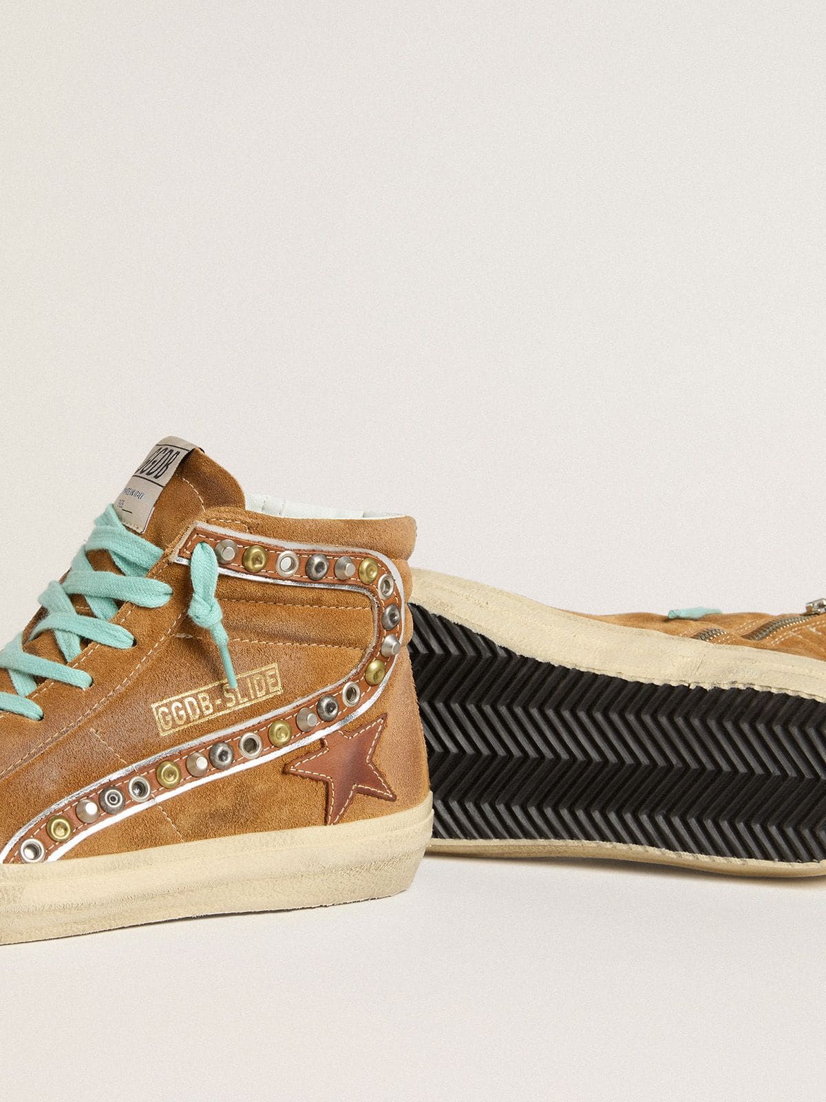 Golden Goose Women’s Slide In Ocher-Colored Suede With Tobacco-Colored Leather Star - Sneaker Türkiye