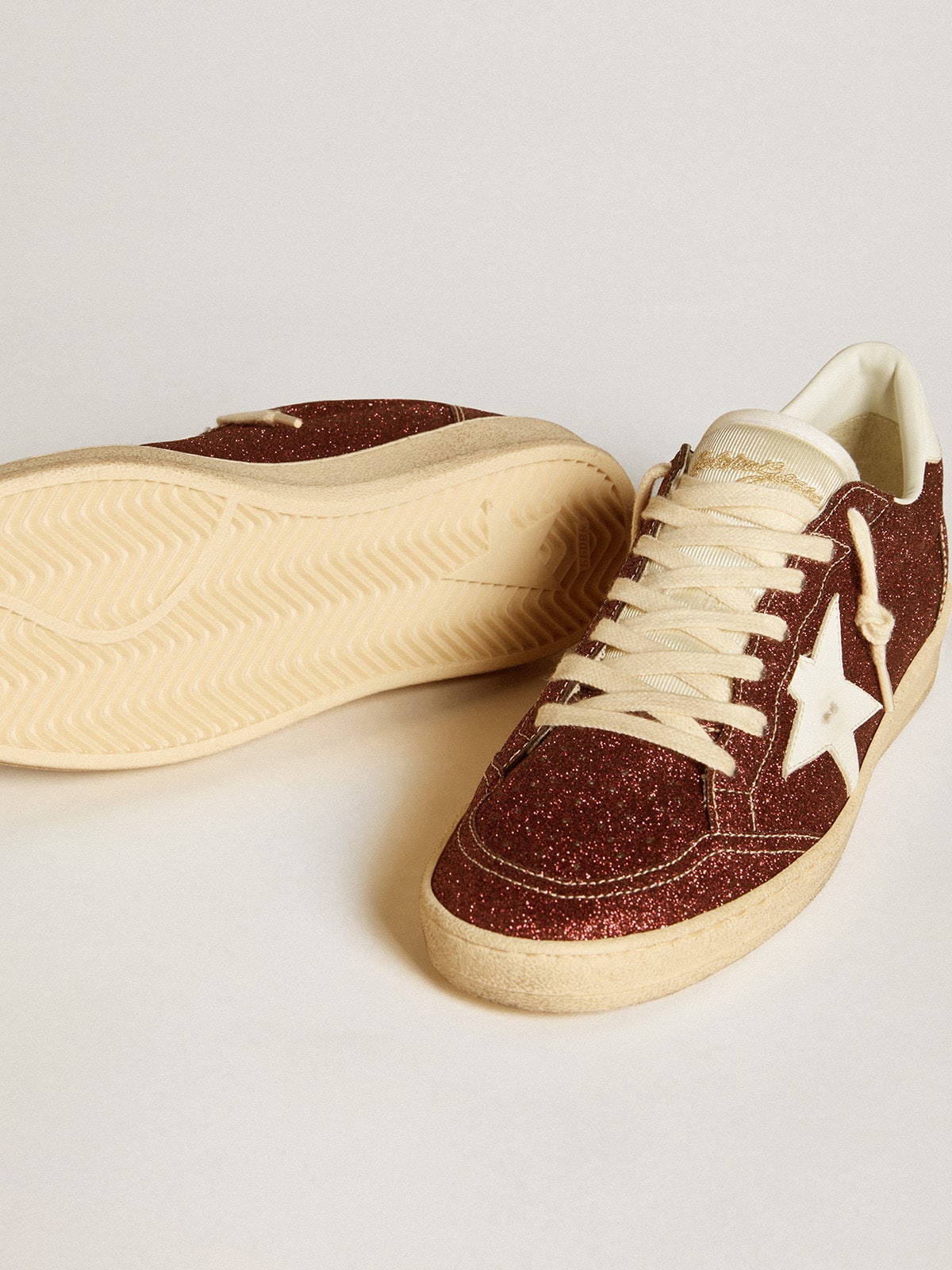 Golden Goose Ball Star In Burgundy Glitter With White Leather Star And Heel Tab - Sneaker Türkiye