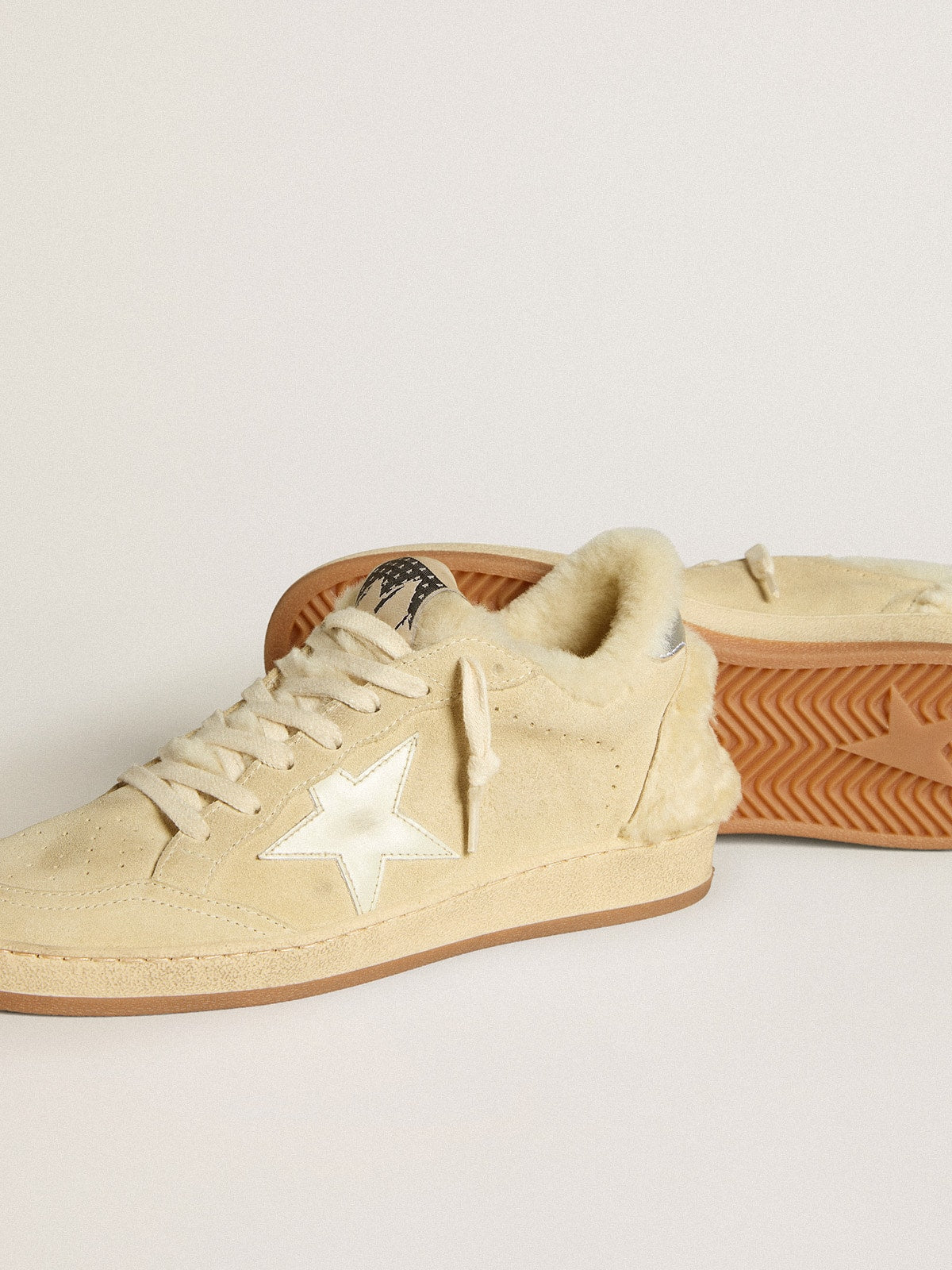 Golden Goose Women’s Ball Star In Suede And Shearling With White Patent Leather Star - Sneaker Türkiye