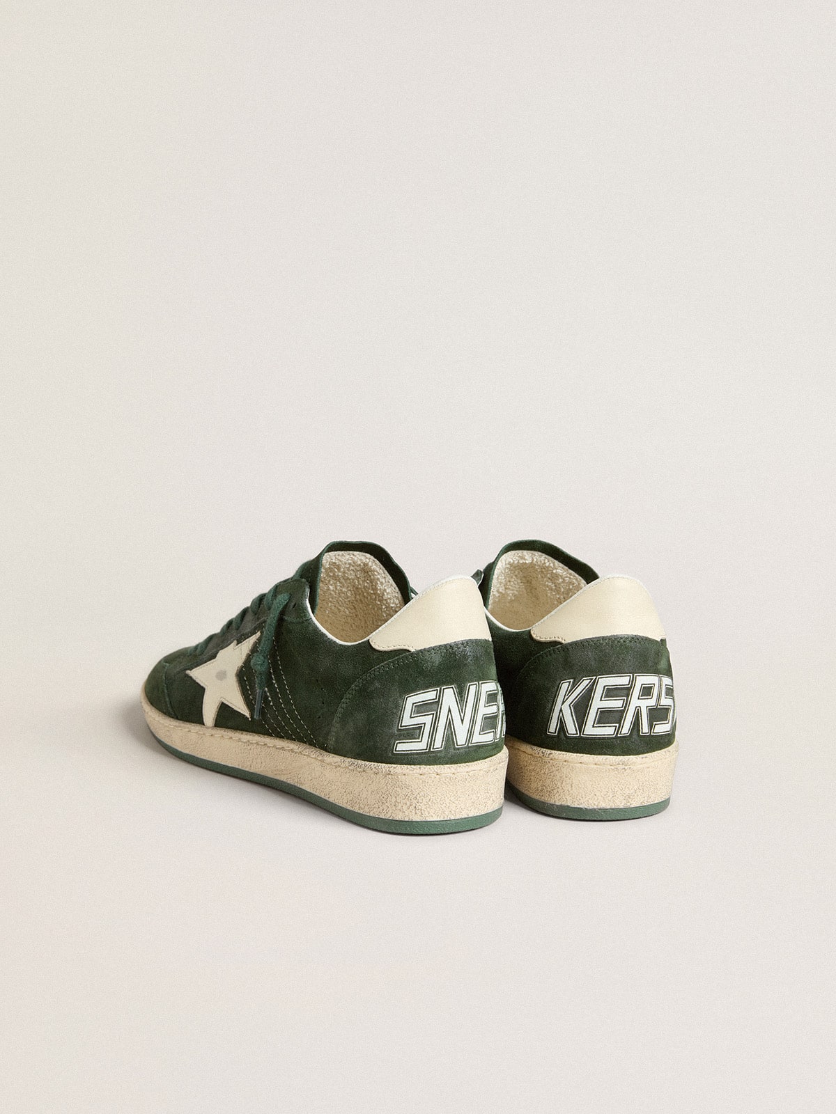 Golden Goose Women’s Ball Star In Green Suede With White Leather Star And Heel Tab - Sneaker Türkiye