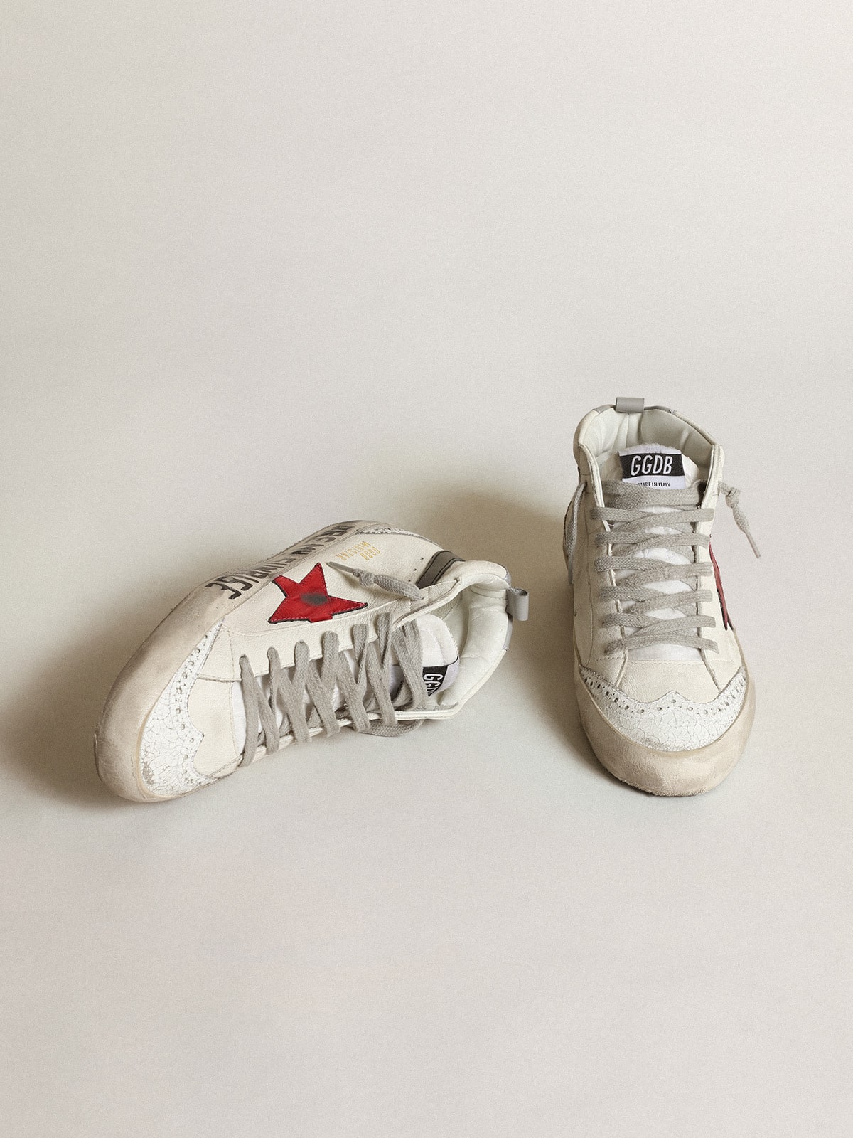 Golden Goose Mid Star With A Pink Laminated Leather Star And Black Flash - Sneaker Türkiye