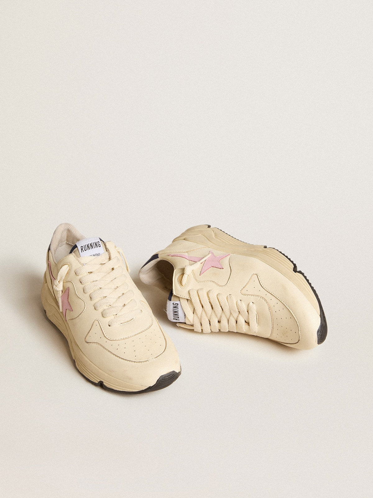 Golden Goose Women’s Running Sole In Nappa Leather With Pink Leather Star And Blue Leather Heel Tab - Sneaker Türkiye