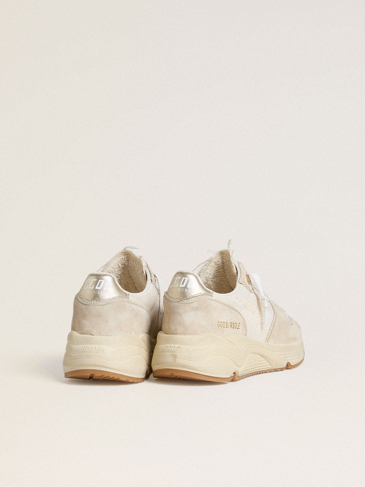 Golden Goose Women’s Running Sole In Canvas With Beige Star And Platinum Metallic Leather Heel Tab - Sneaker Türkiye