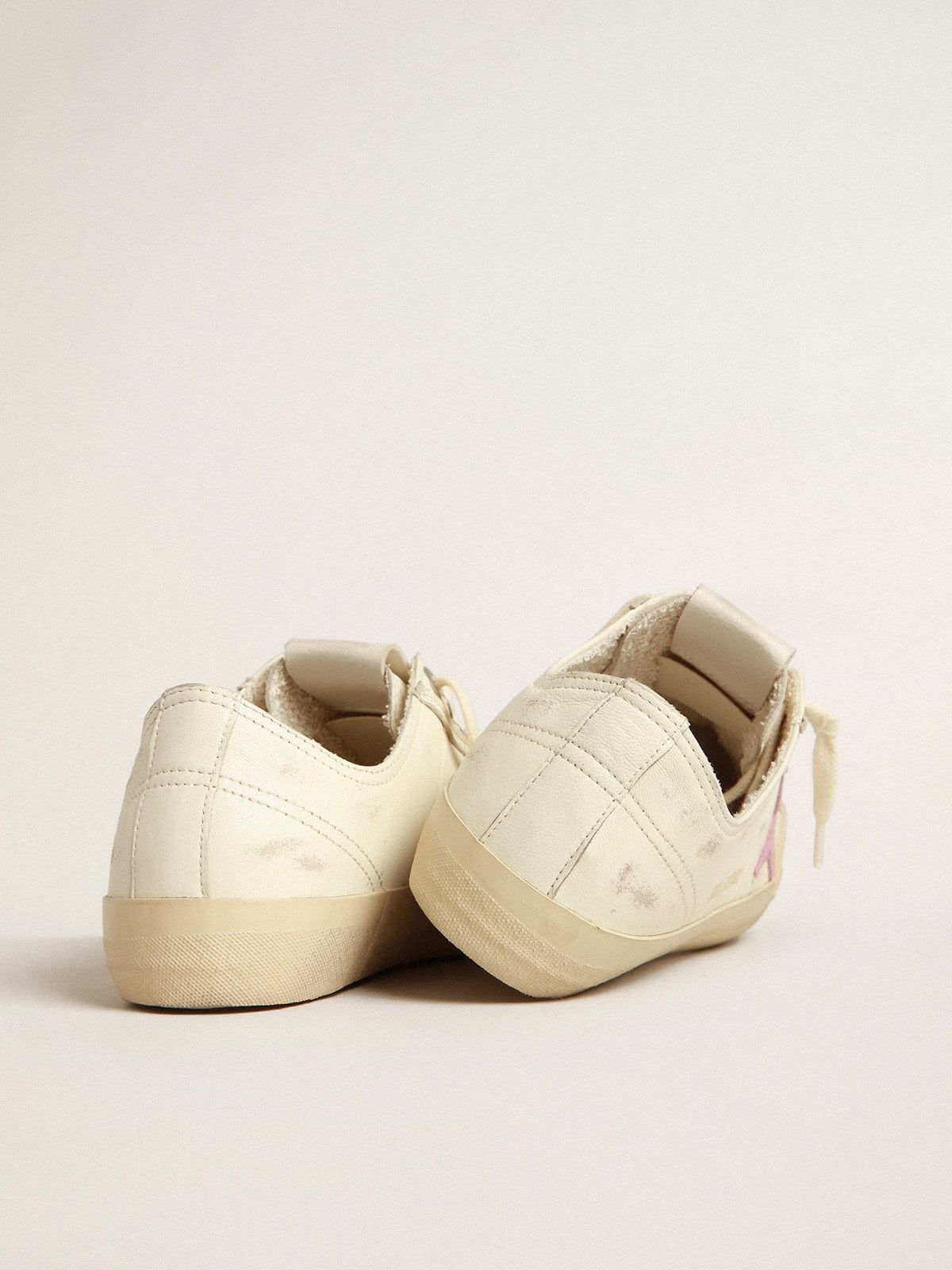 Golden Goose V-Star In Beige Nappa Leather With Old-Rose Suede Star - Sneaker Türkiye