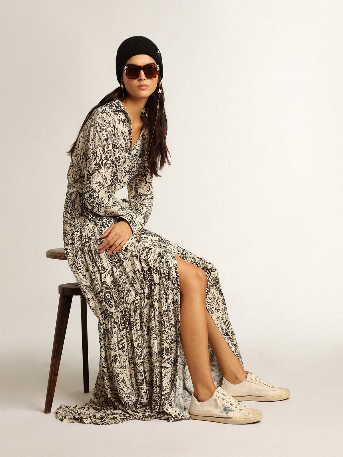 Golden Goose V-Star In Beige Canvas With A Silver Glitter Star - Sneaker Türkiye