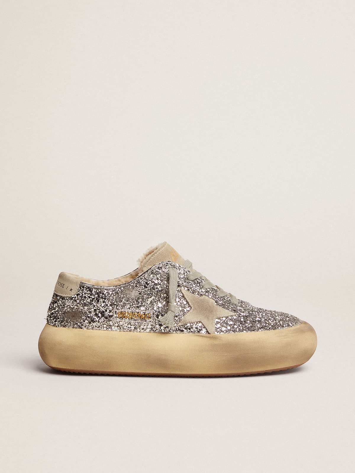 Golden Goose Women’s Space-Star Shoes In Silver Glitter With Shearling Lining - Sneaker Türkiye