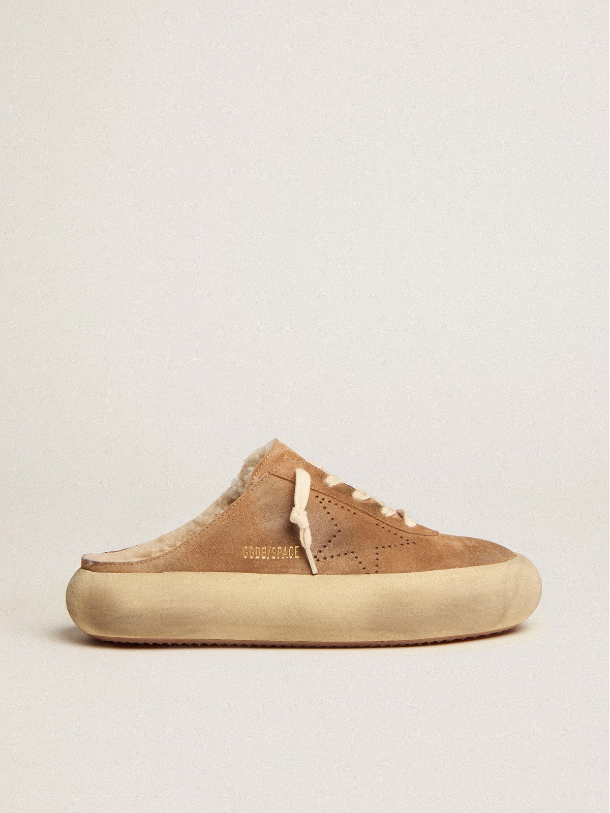 Golden Goose Women’s Space-Star Sabot Shoes In Tobacco-Colored Suede With Shearling Lining - Sneaker Türkiye