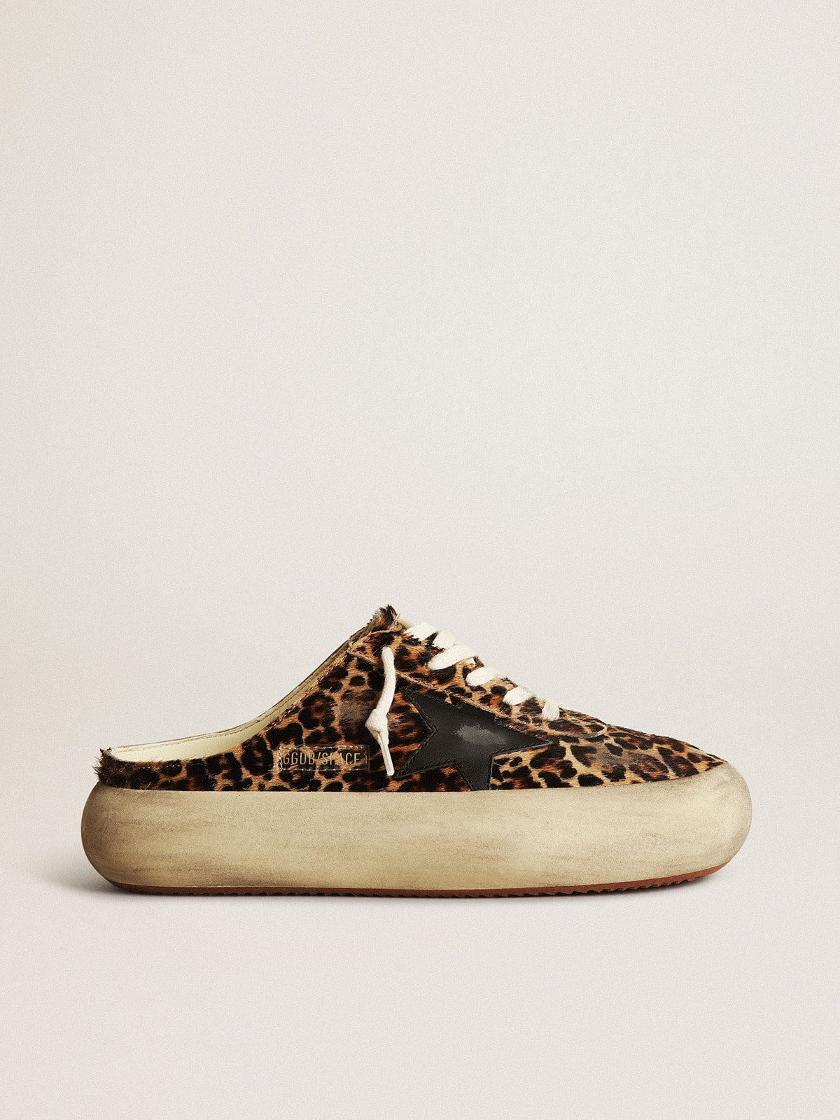 Golden Goose Women’s Space-Star Sabot In Leopard Print Pony Skin With Black Star - Sneaker Türkiye