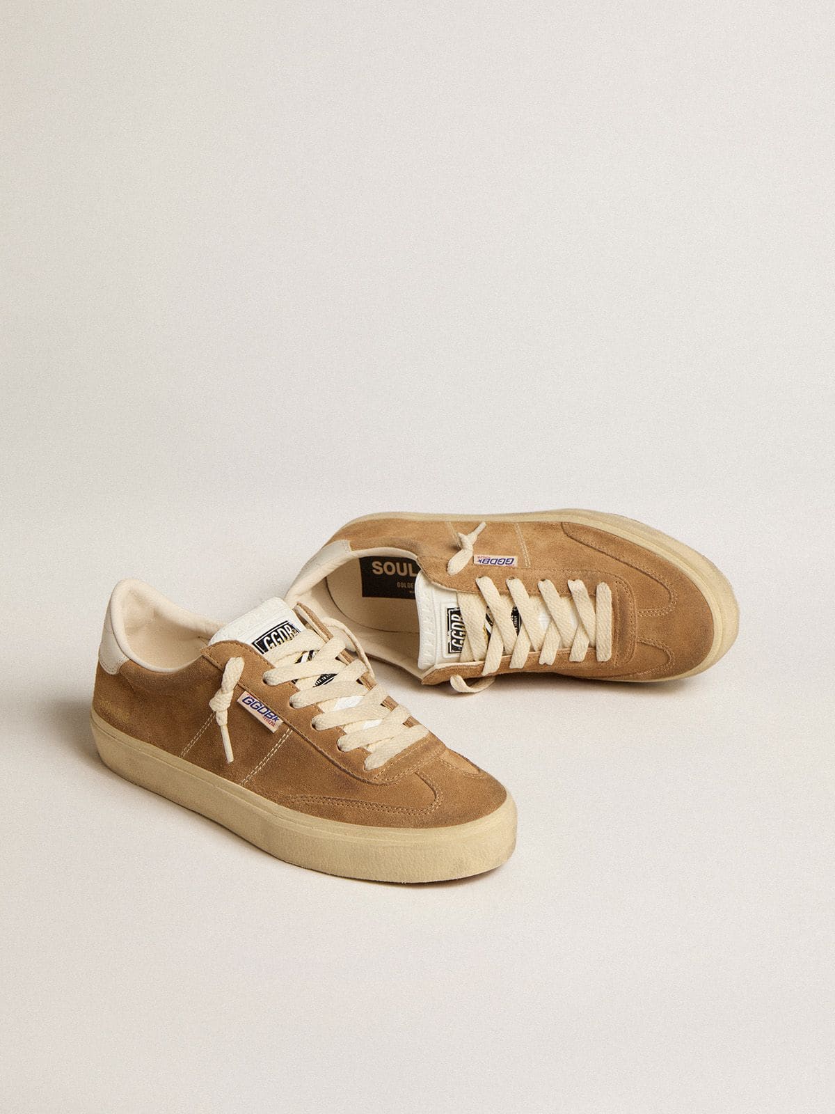 Golden Goose Women’s Soul Star In Camel-Colored Suede With White Leather Heel Tab And Tongue - Sneaker Türkiye