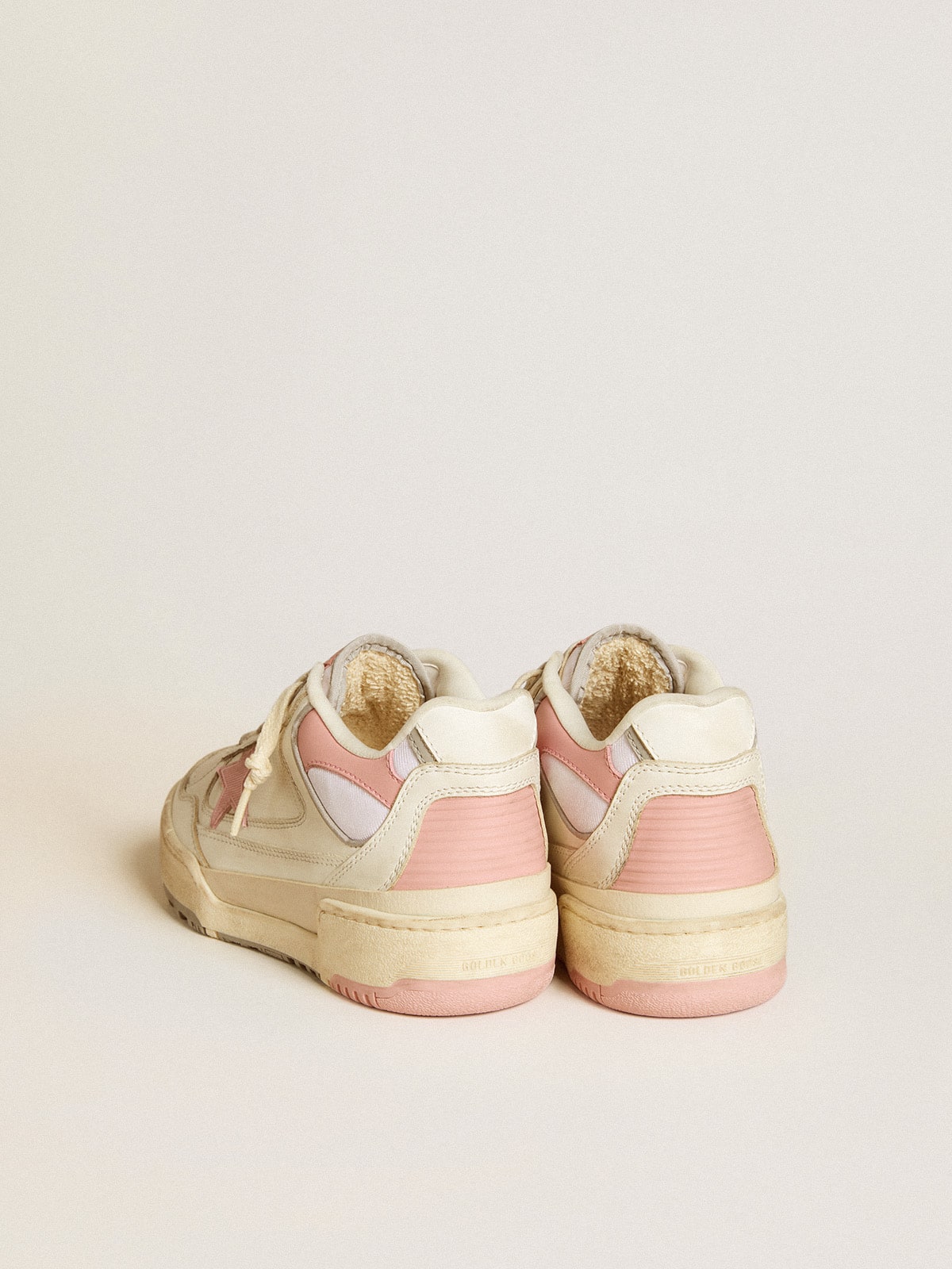 Golden Goose Women’s Forty2 With Pink Star And White Leather Heel Tab - Sneaker Türkiye