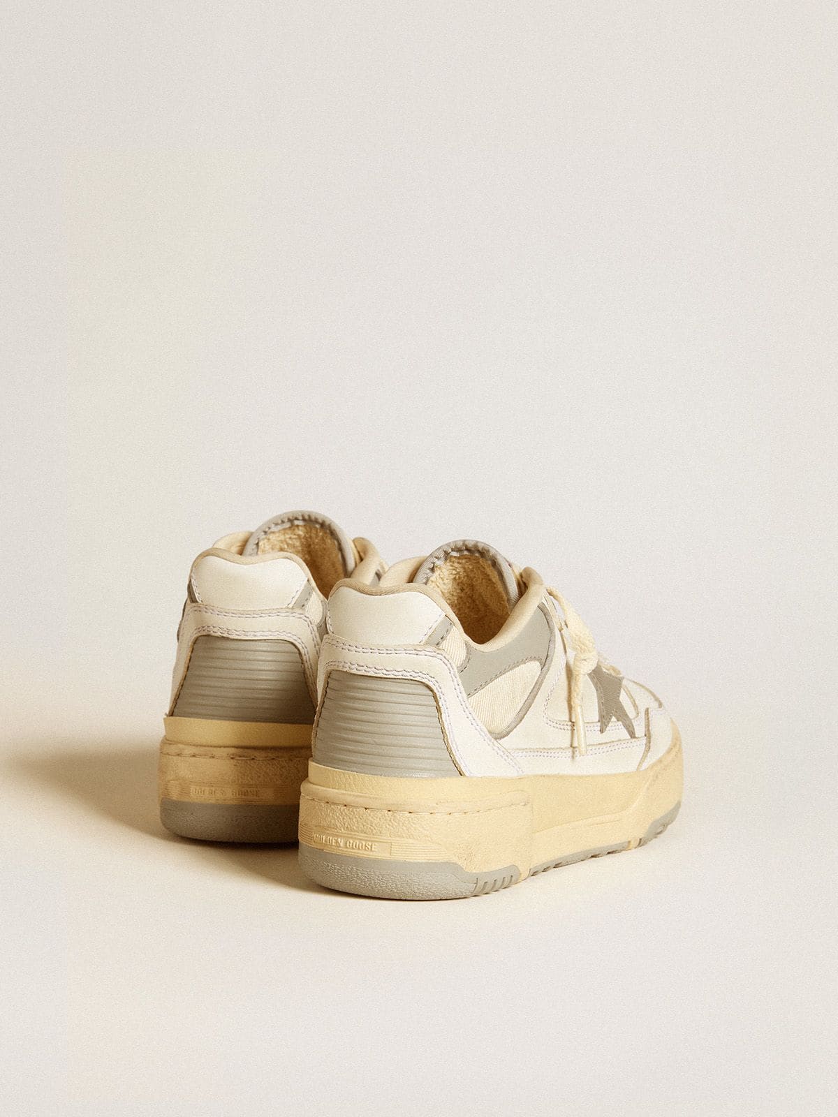 Golden Goose Women’s Forty2 With Grey Star And White Leather Heel Tab - Sneaker Türkiye