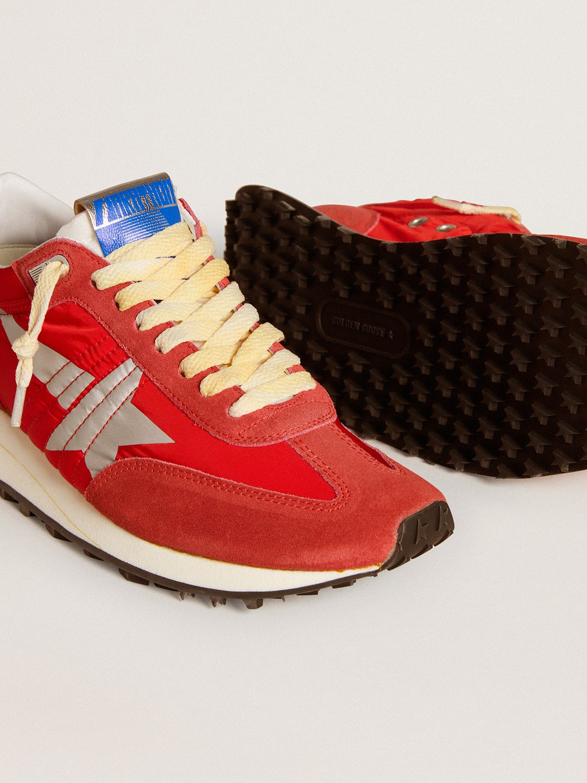 Golden Goose Women’s Marathon With Red Nylon Upper And Silver Star - Sneaker Türkiye