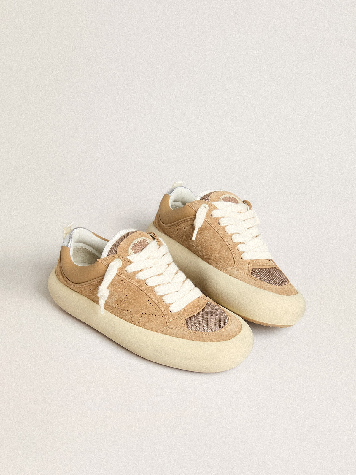 Golden Goose Women’s Space-Star Cube In Tobacco Suede With Perforated Star - Sneaker Türkiye