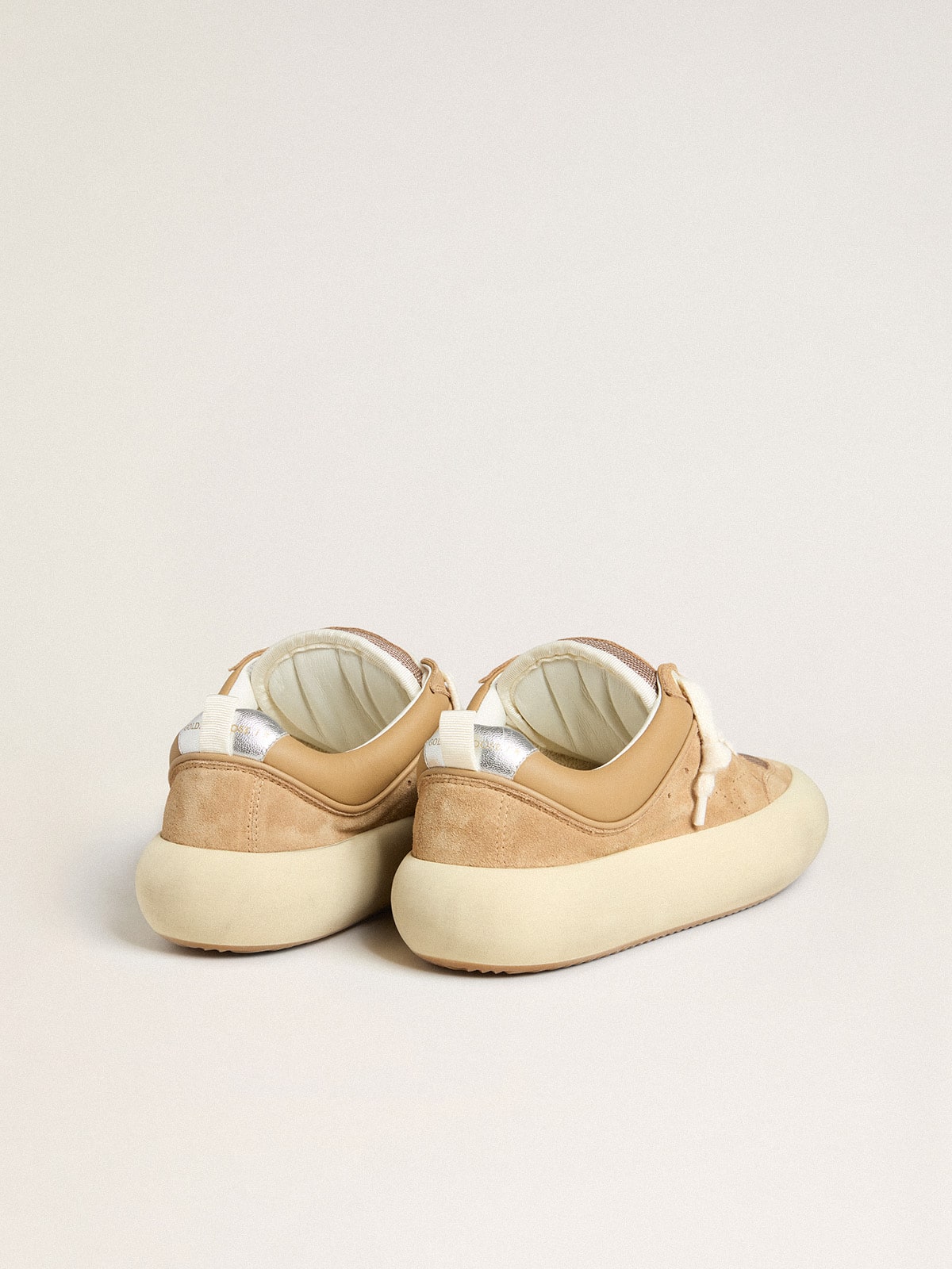 Golden Goose Women’s Space-Star Cube In Tobacco Suede With Perforated Star - Sneaker Türkiye