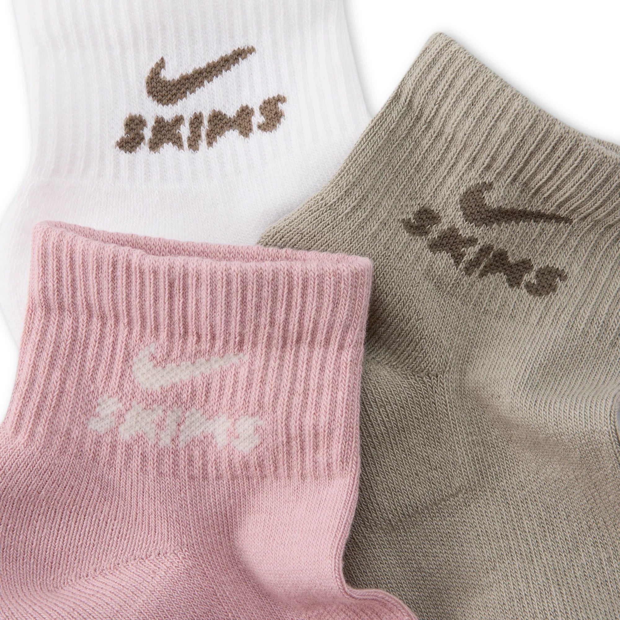 NikeSKIMS ACCESSORIES DRI-FIT QUARTER CREW SOCK 3-PACK | HIMALAYAN MULTI - Sneaker Türkiye