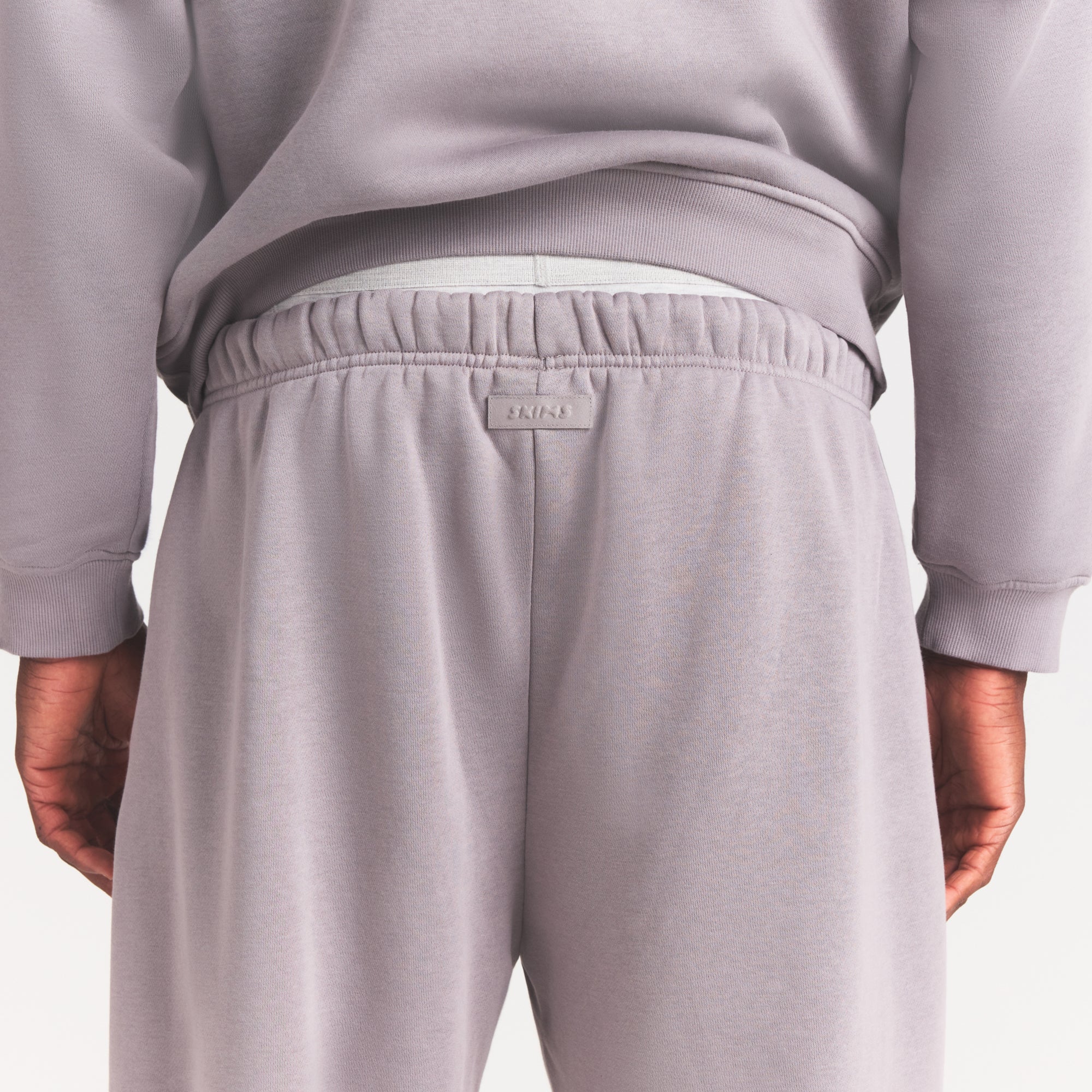 SKIMS FLEECE LOUNGE MENS RELAXED JOGGER | SHADOW - Sneaker Türkiye