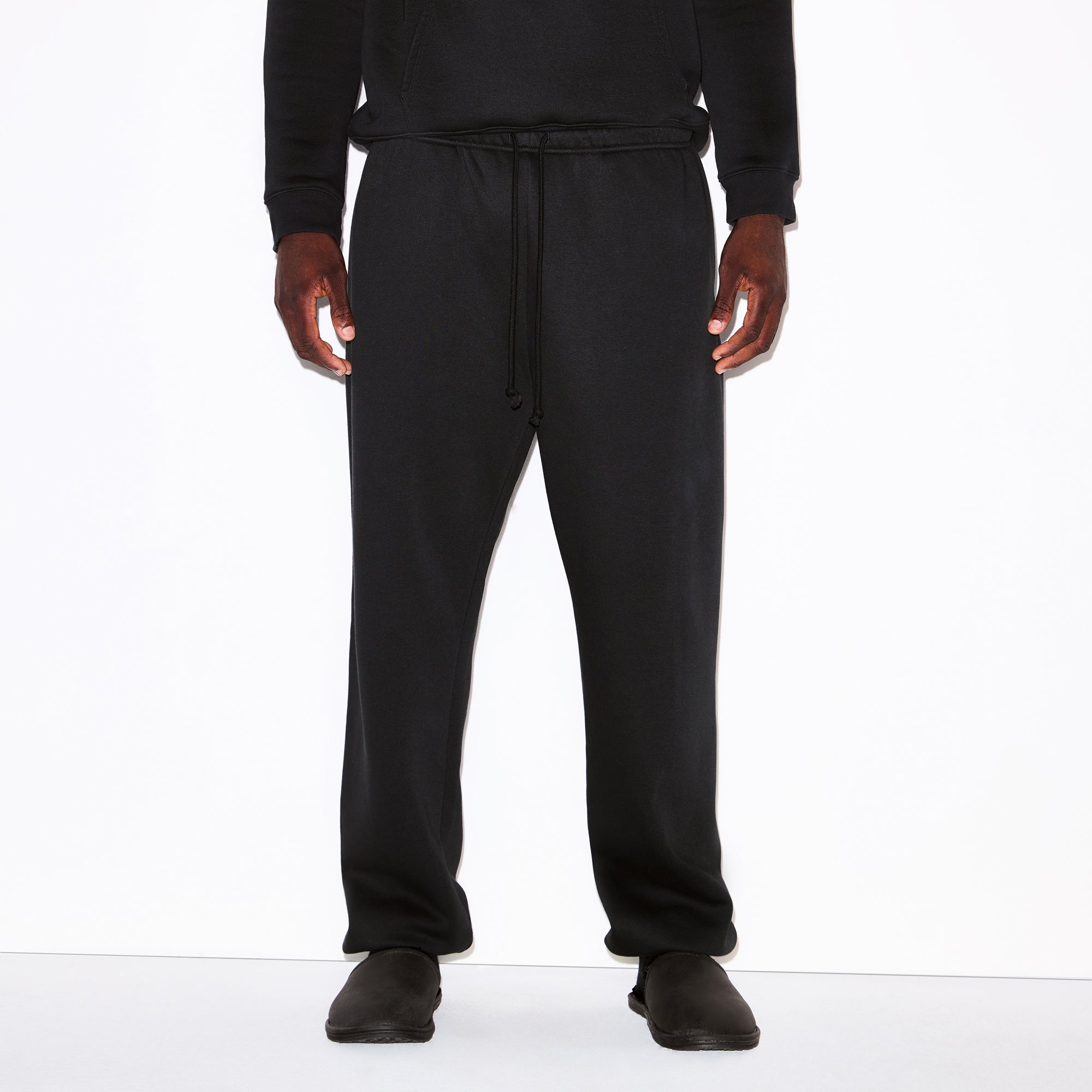 SKIMS FLEECE LOUNGE MENS RELAXED JOGGER | WASHED ONYX - Sneaker Türkiye