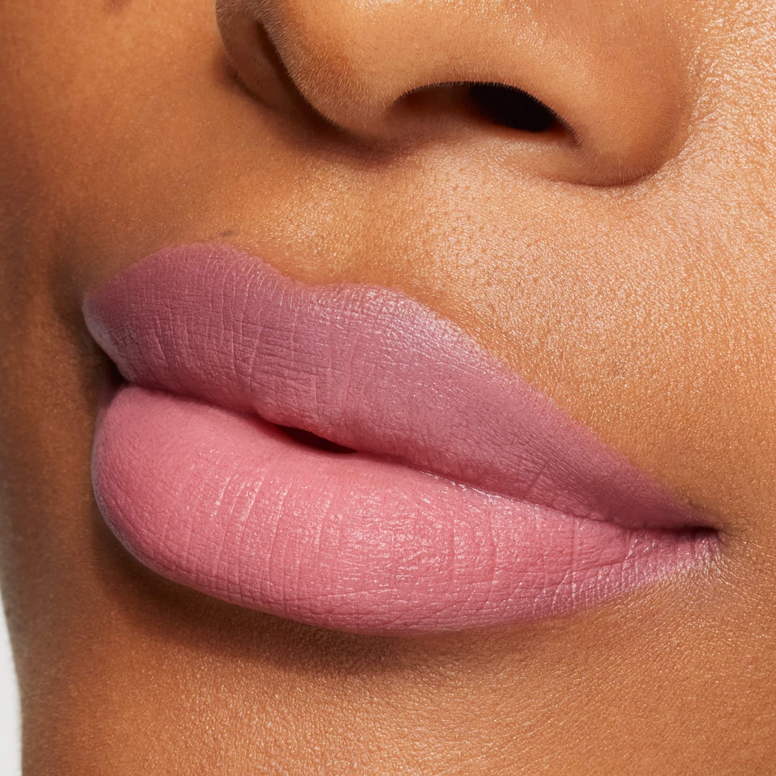 Kylie Matte Lipstick - Sneaker Türkiye