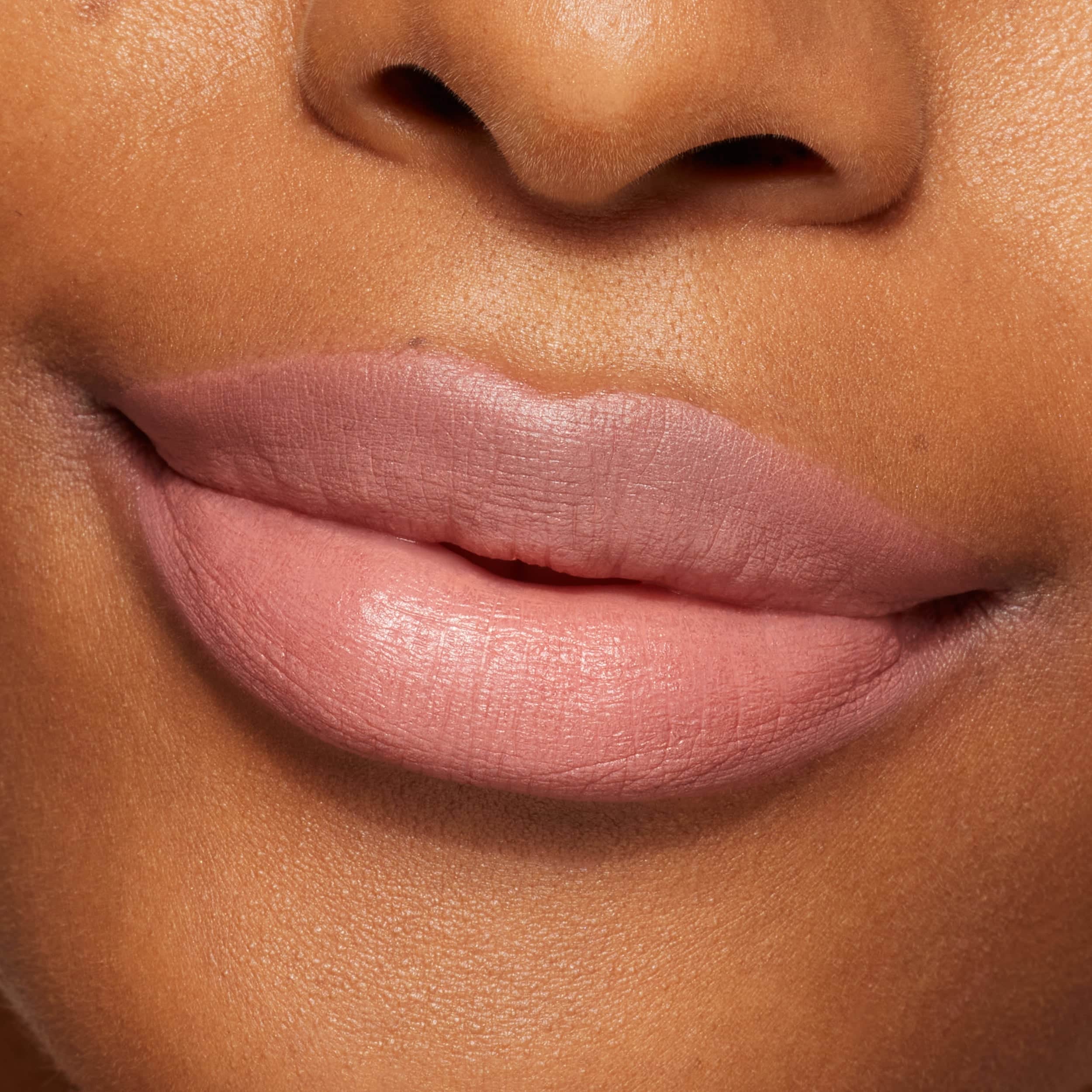 Kylie Matte Lipstick - Sneaker Türkiye
