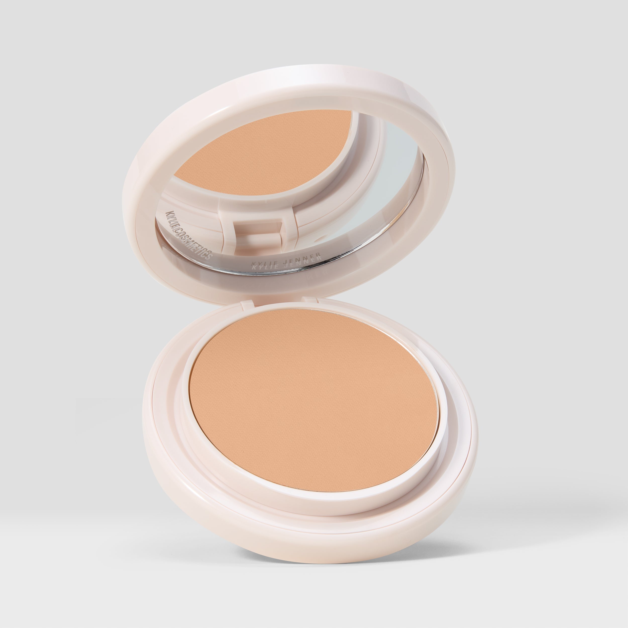 Kylie Natural Blur Powder Foundation - Sneaker Türkiye