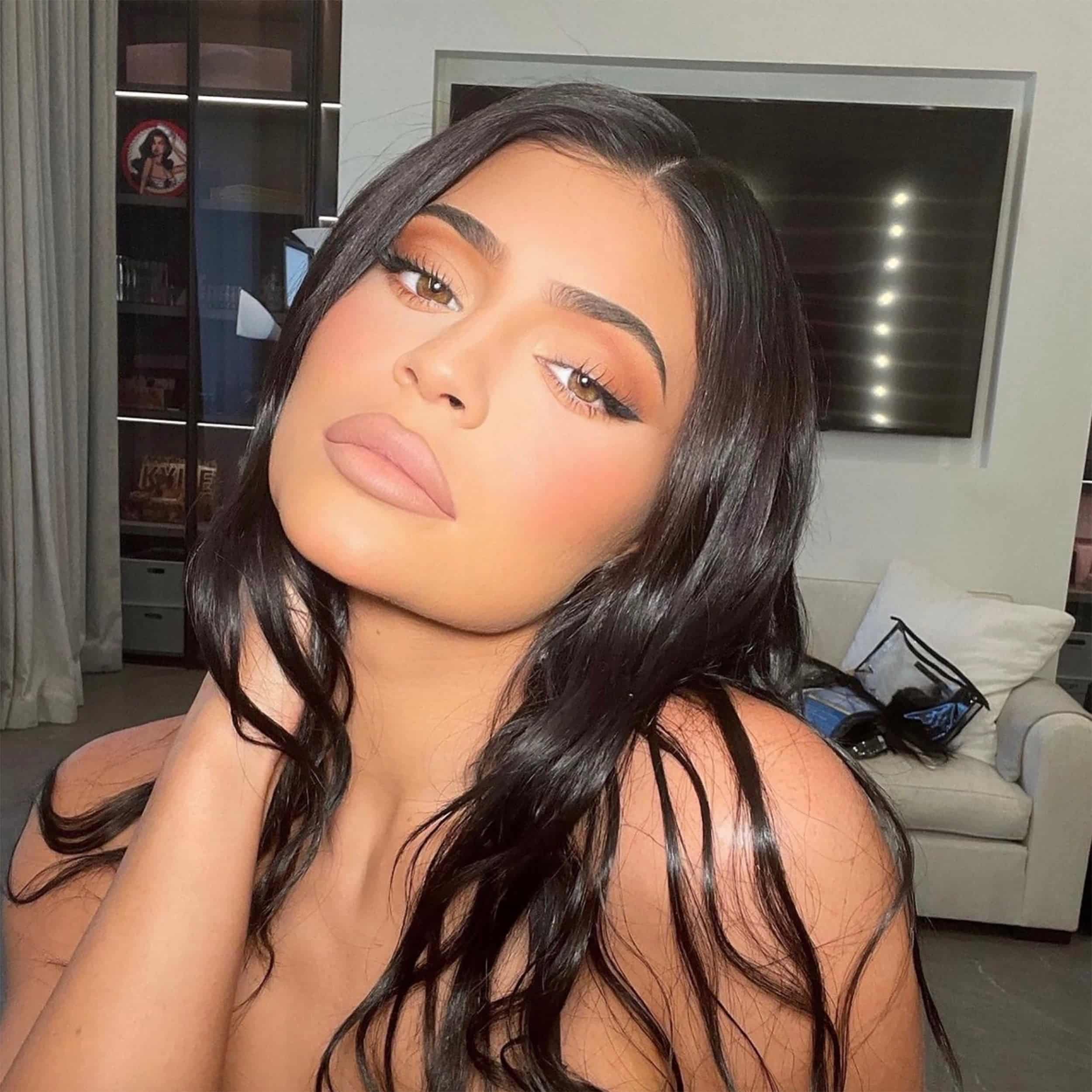 Kylie Kyliner Brush Tip Liquid Eyeliner Pen - Sneaker Türkiye