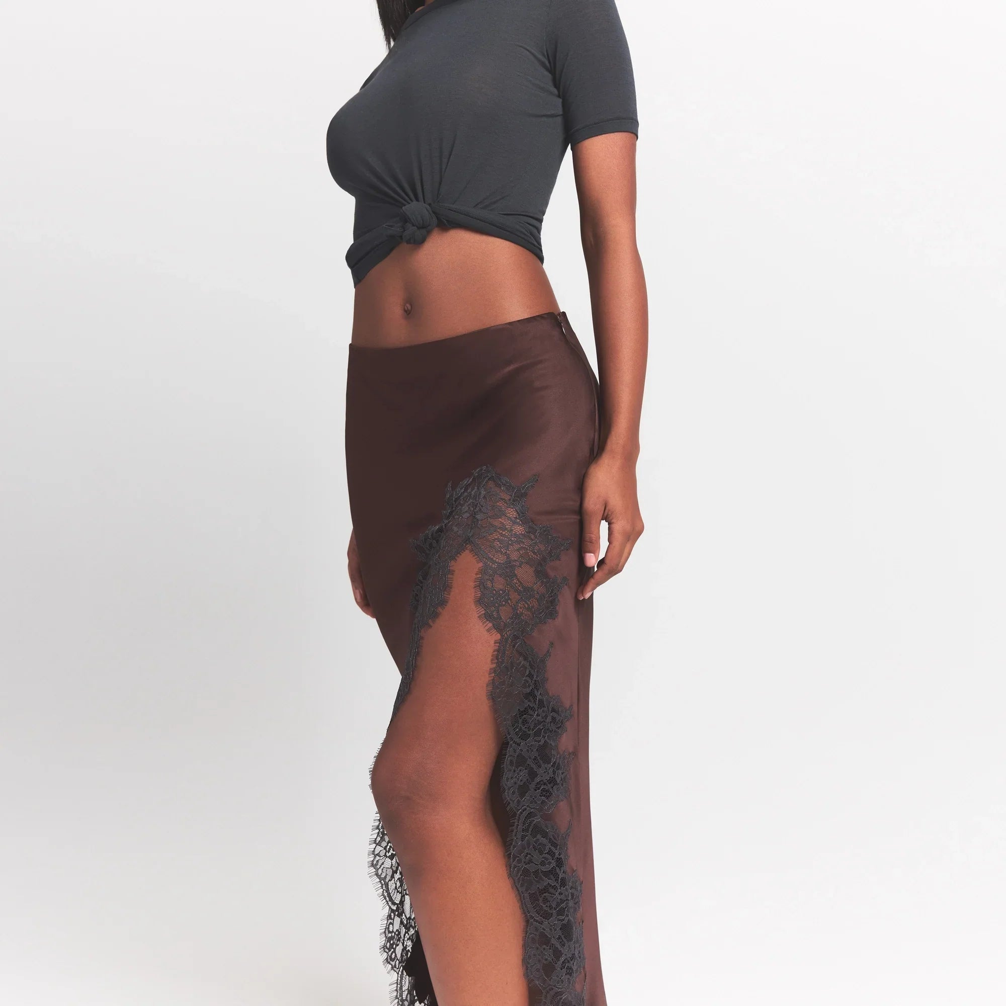 SKIMS SILK LACE SLIP MIDI SKIRT | ESPRESSO CONTRAST - Sneaker Türkiye
