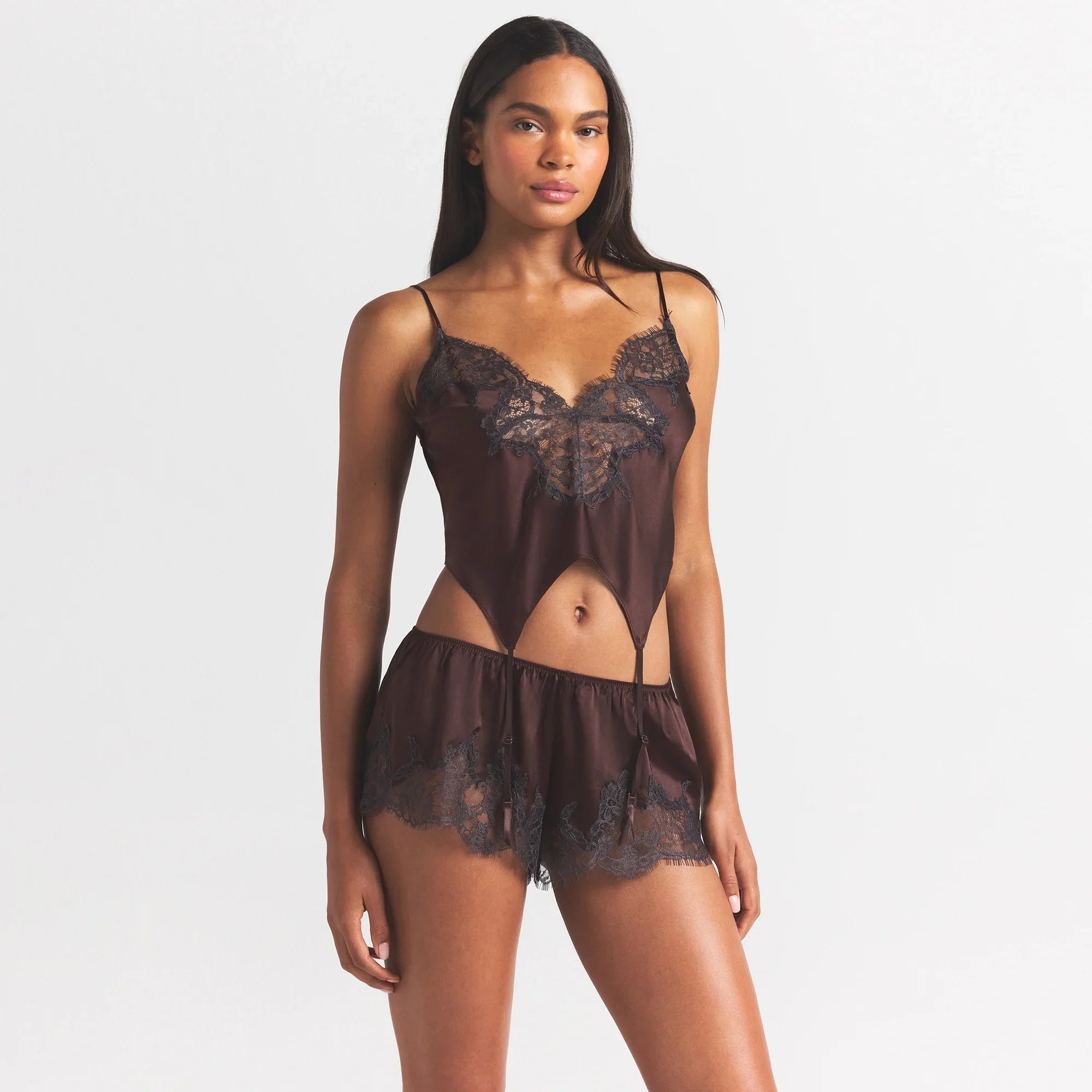 SKIMS SILK LACE GARTER CAMI AND SHORT SET | ESPRESSO CONTRAST - Sneaker Türkiye