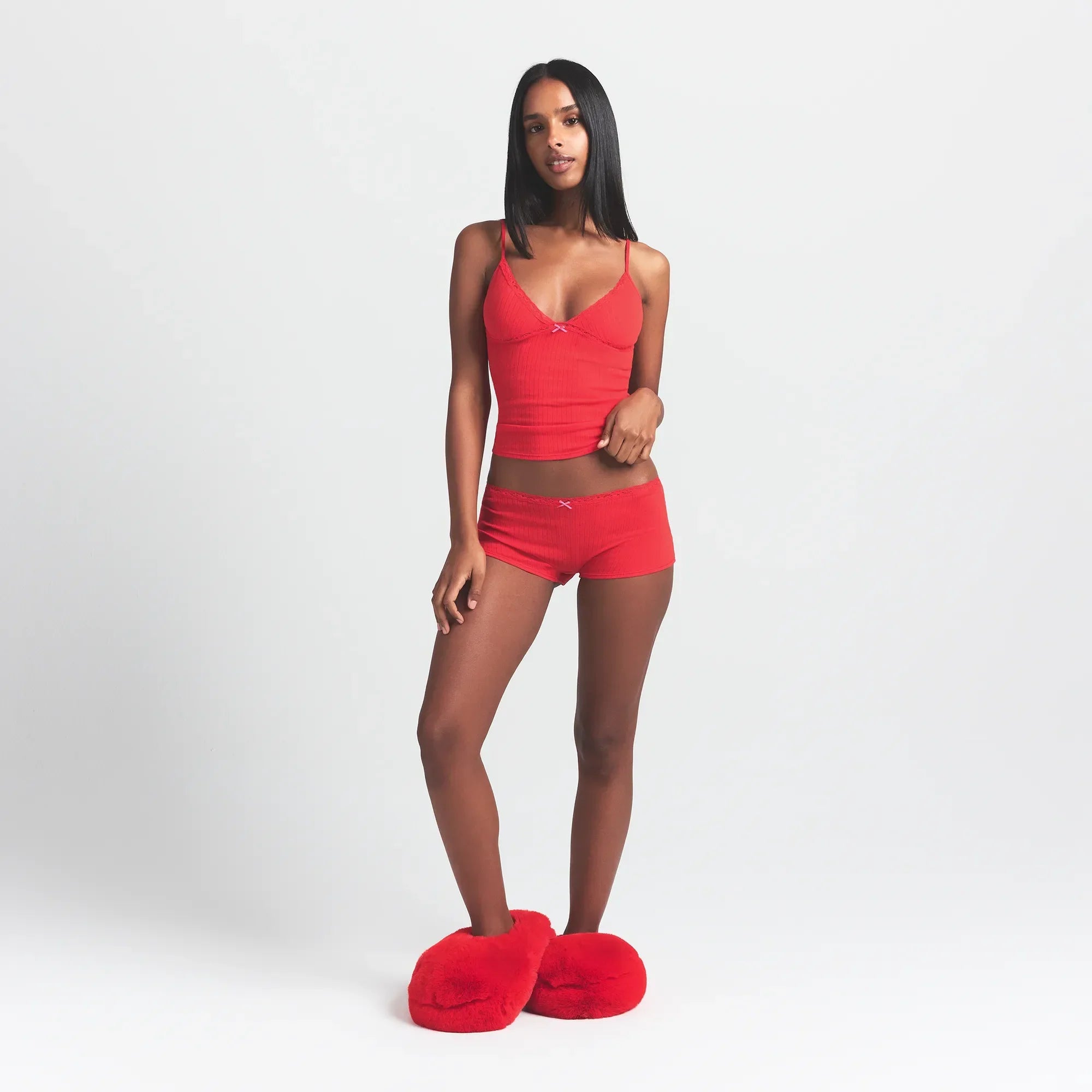 SKIMS LIGHTWEIGHT COTTON POINTELLE LACE CAMI AND BOY SHORT SET | RUBY TONAL - Sneaker Türkiye