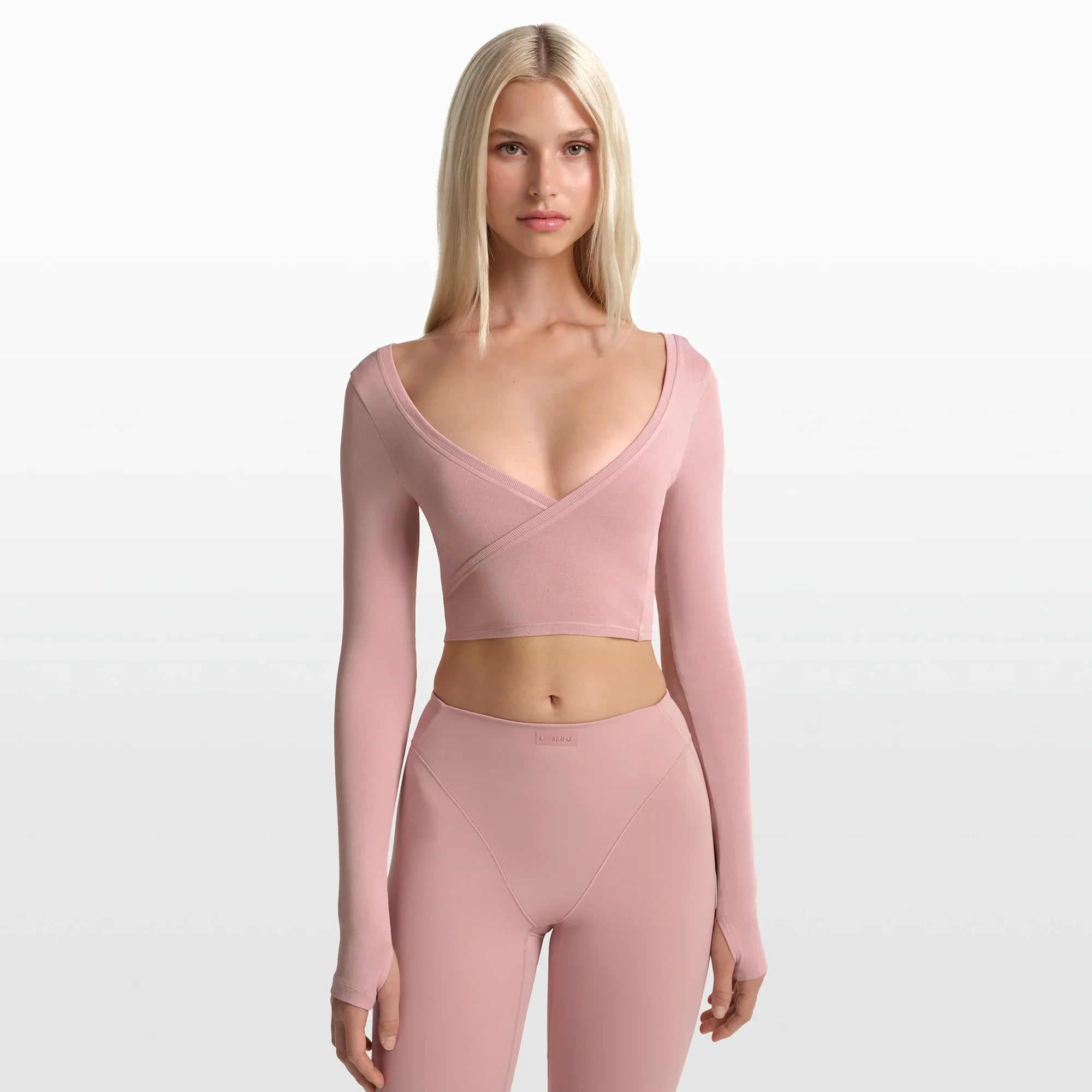 NikeSKIMS STRETCH KNIT WRAP LONG SLEEVE CROPPED TOP | HIMALAYAN - Sneaker Türkiye