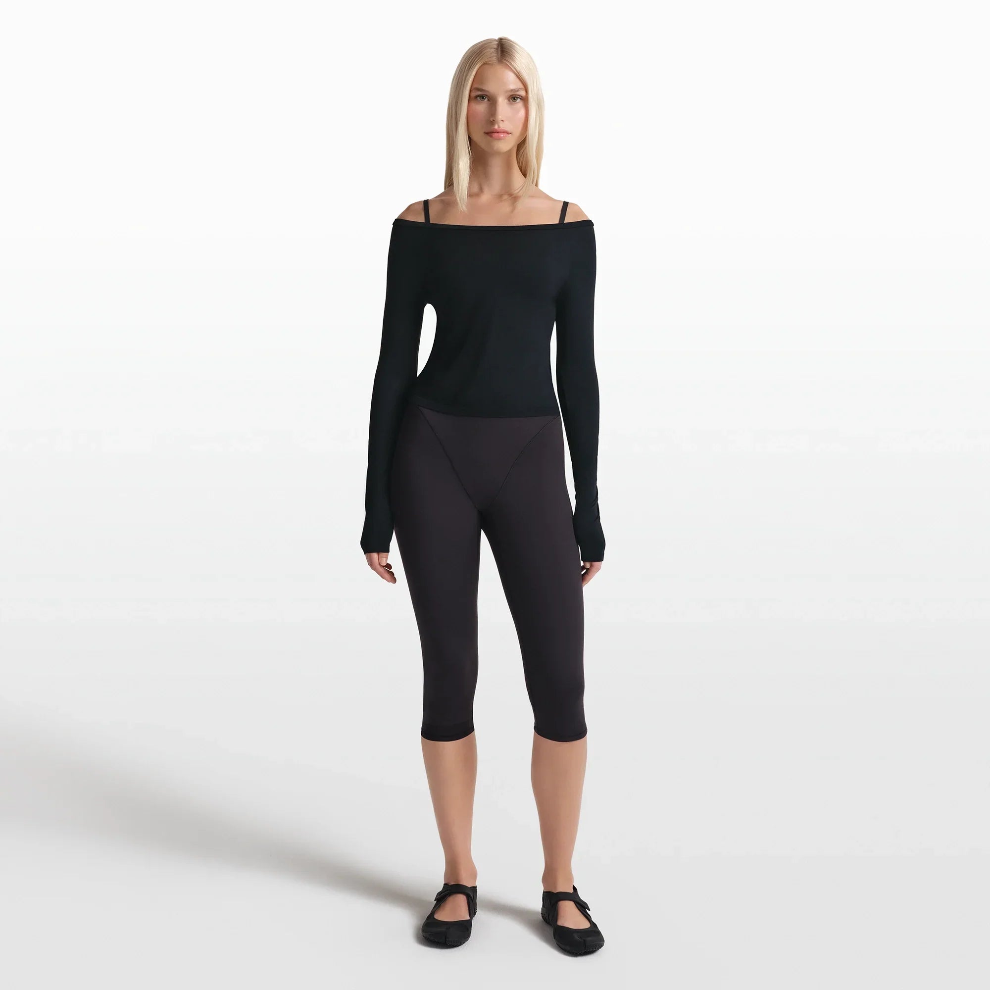 NikeSKIMS STRETCH KNIT LONG SLEEVE BOATNECK TOP | OBSIDIAN - Sneaker Türkiye
